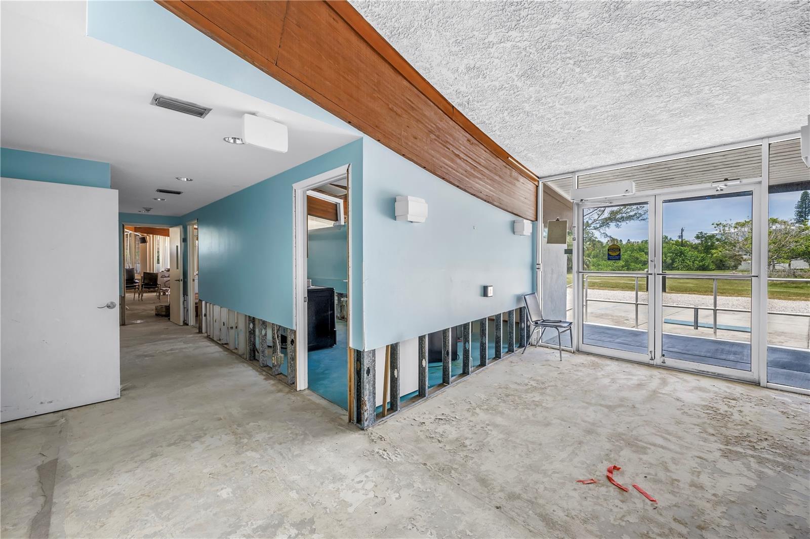 6608 MARINA DR, HOLMES BEACH, FL — photo 41
