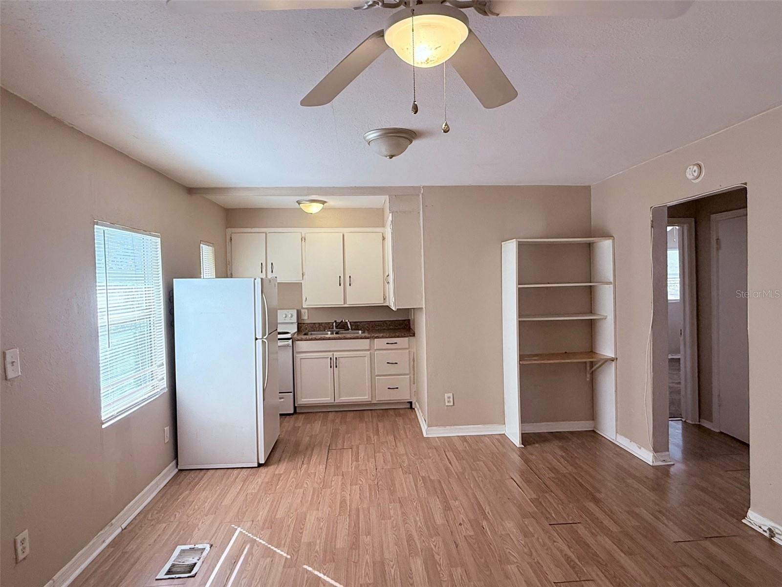 986 22ND AVE S #3, ST PETERSBURG, FL — photo 2