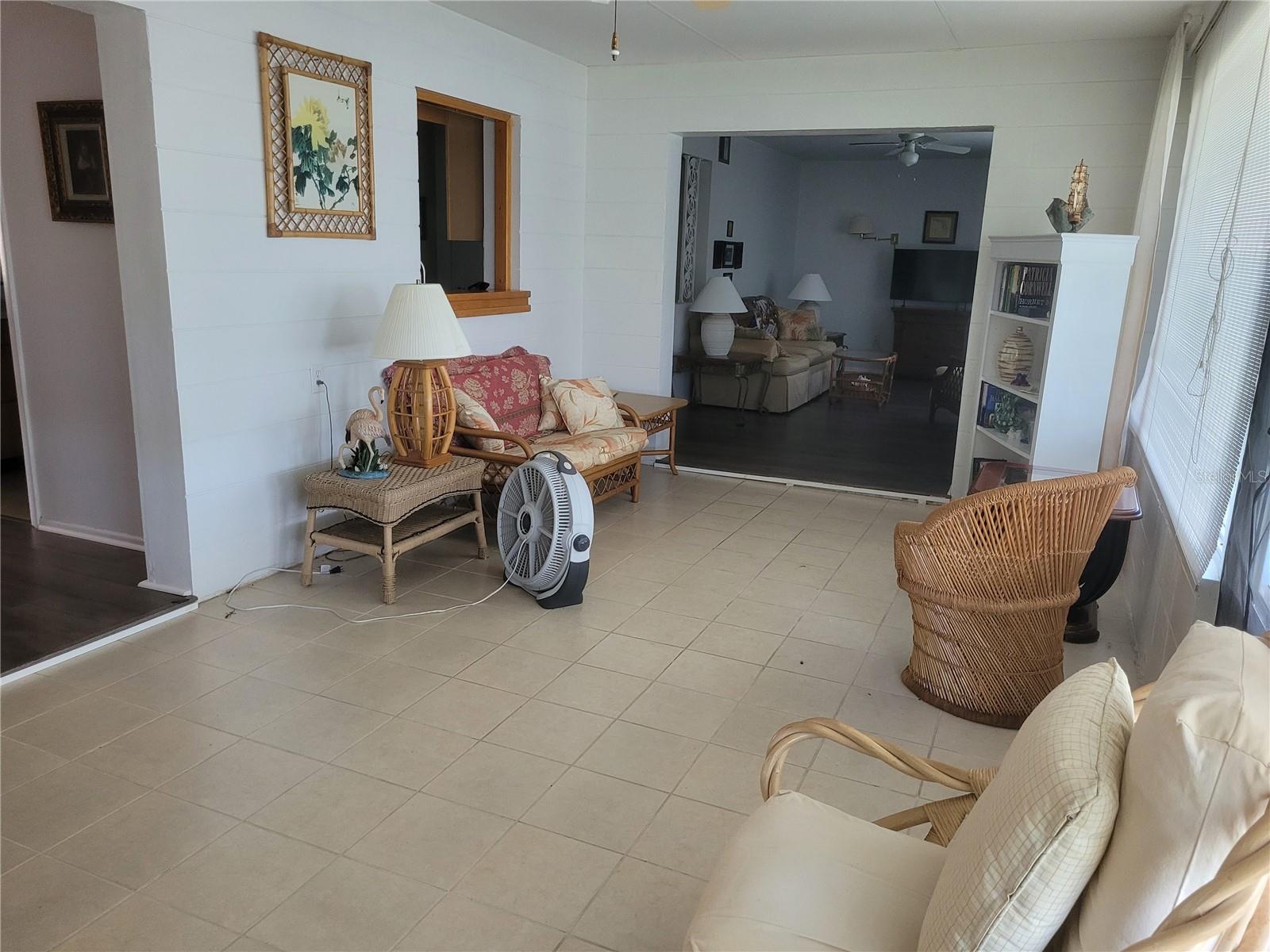 1408 NASHUA CIR, SUN CITY CENTER, FL — photo 9
