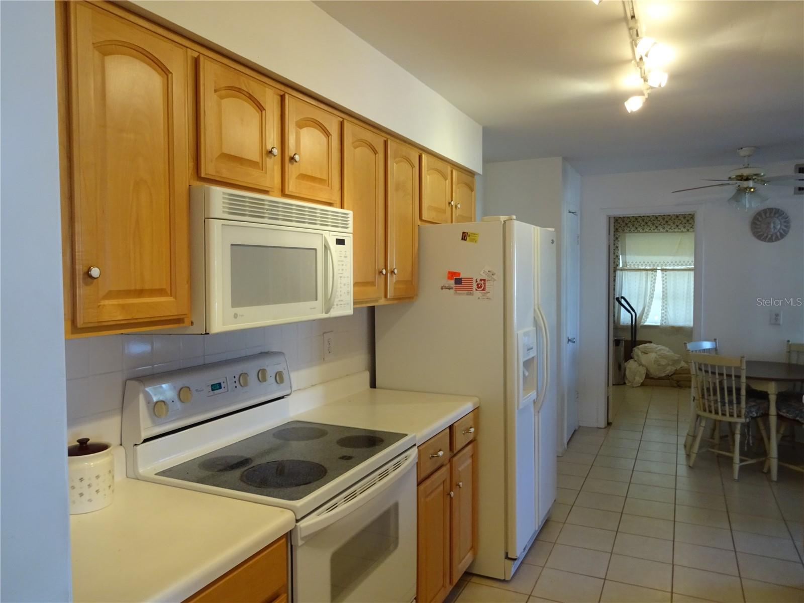 1408 NASHUA CIR, SUN CITY CENTER, FL — photo 15