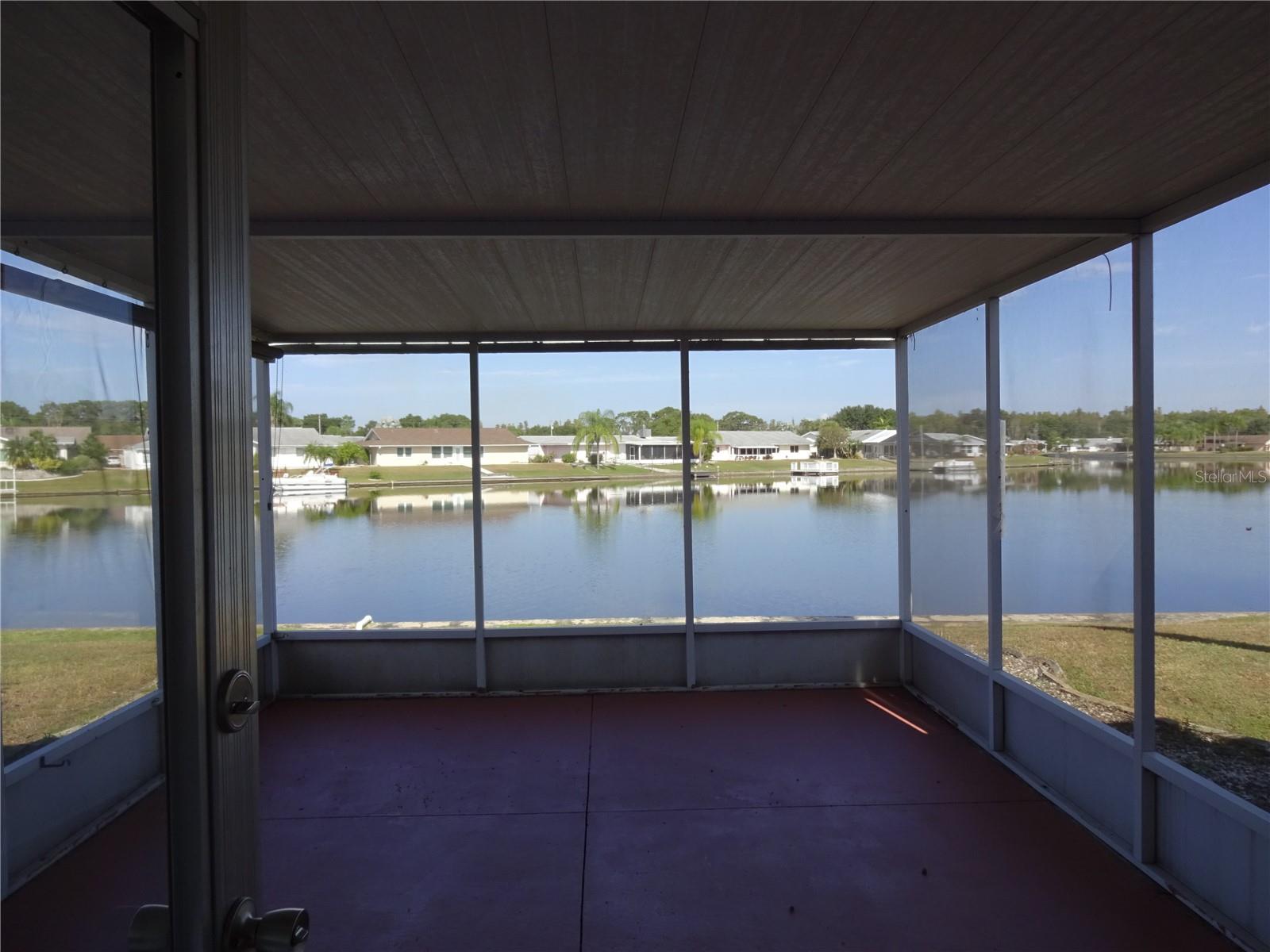 1408 NASHUA CIR, SUN CITY CENTER, FL — photo 2