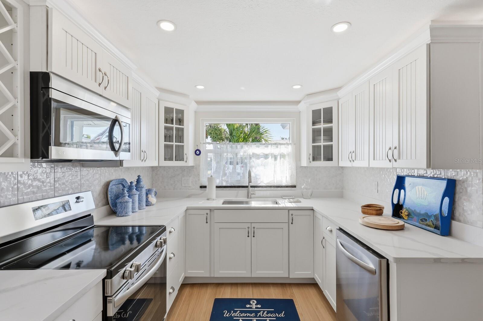 573 SPANISH DR N, LONGBOAT KEY, FL — photo 5
