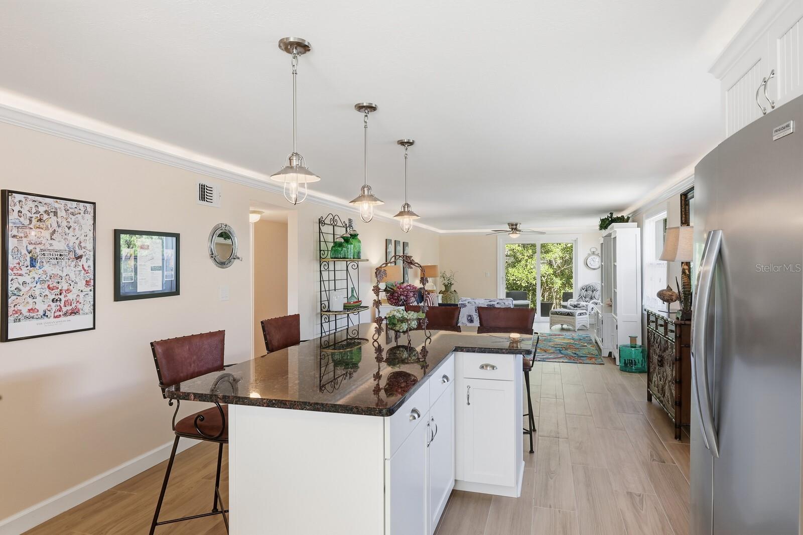 573 SPANISH DR N, LONGBOAT KEY, FL — photo 7