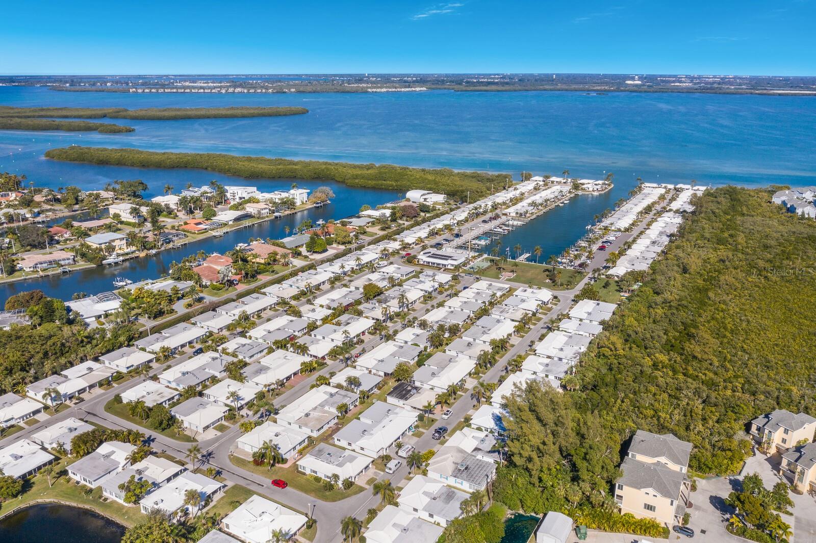 573 SPANISH DR N, LONGBOAT KEY, FL — photo 31