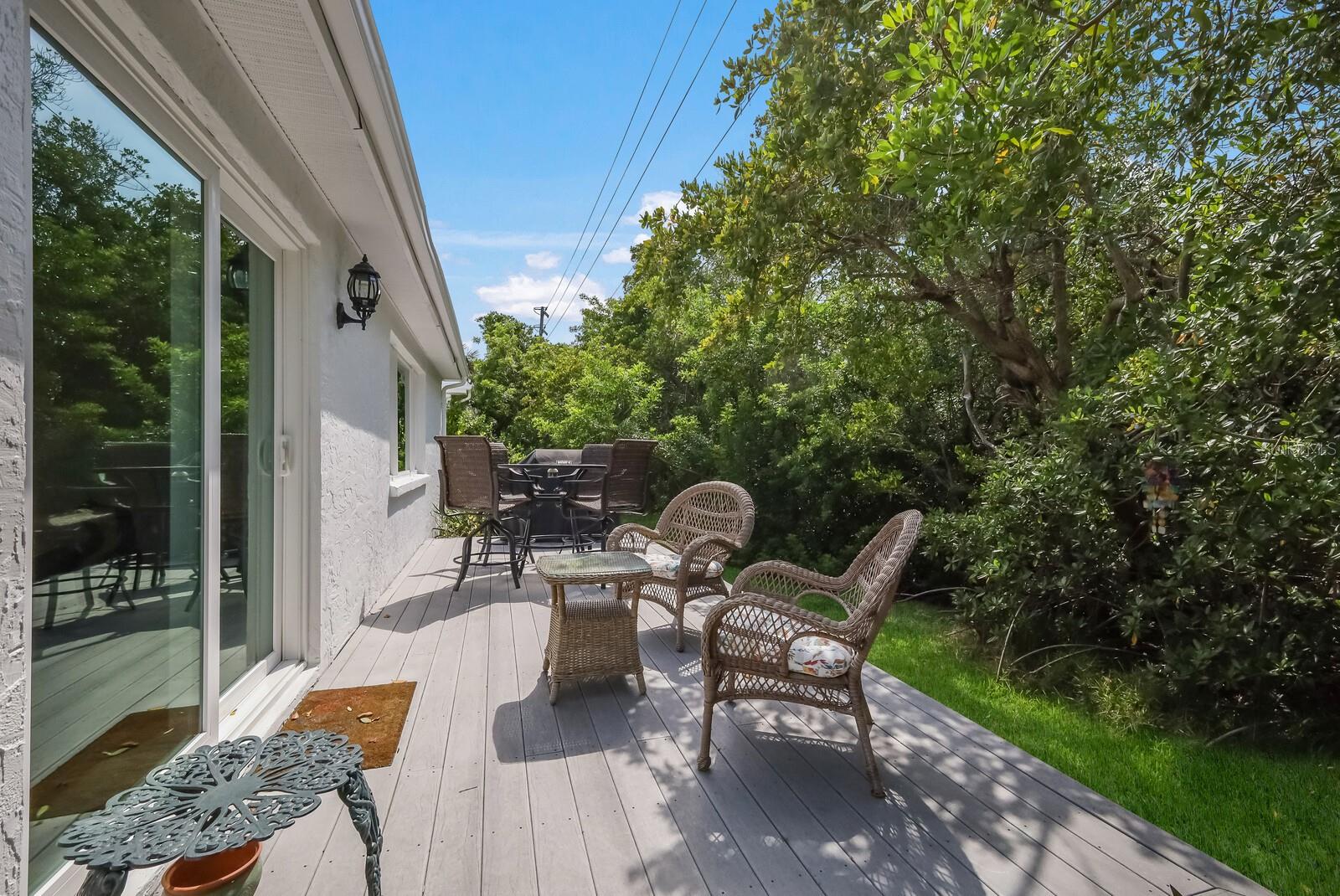 573 SPANISH DR N, LONGBOAT KEY, FL — photo 37