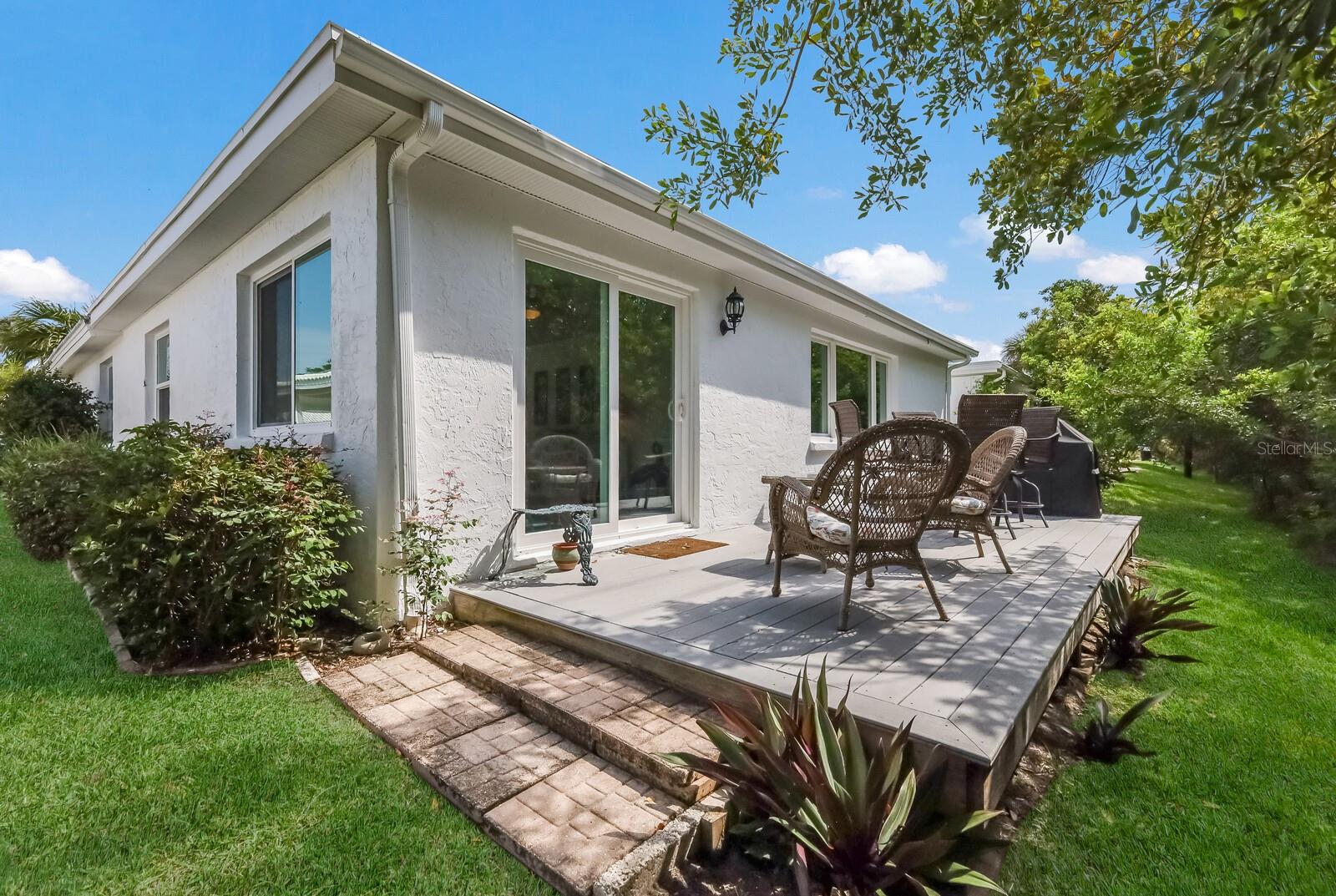 573 SPANISH DR N, LONGBOAT KEY, FL — photo 38