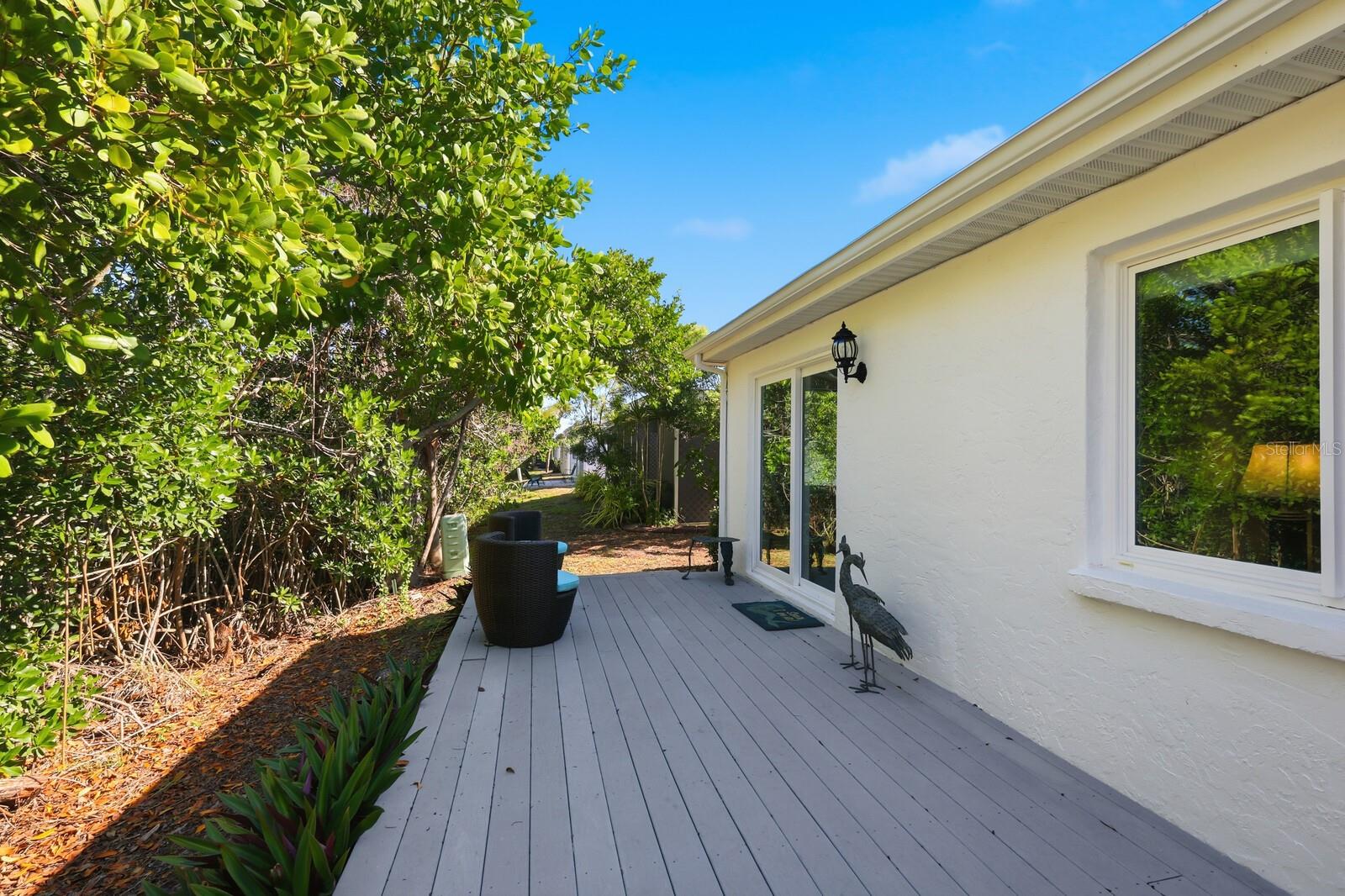 573 SPANISH DR N, LONGBOAT KEY, FL — photo 40