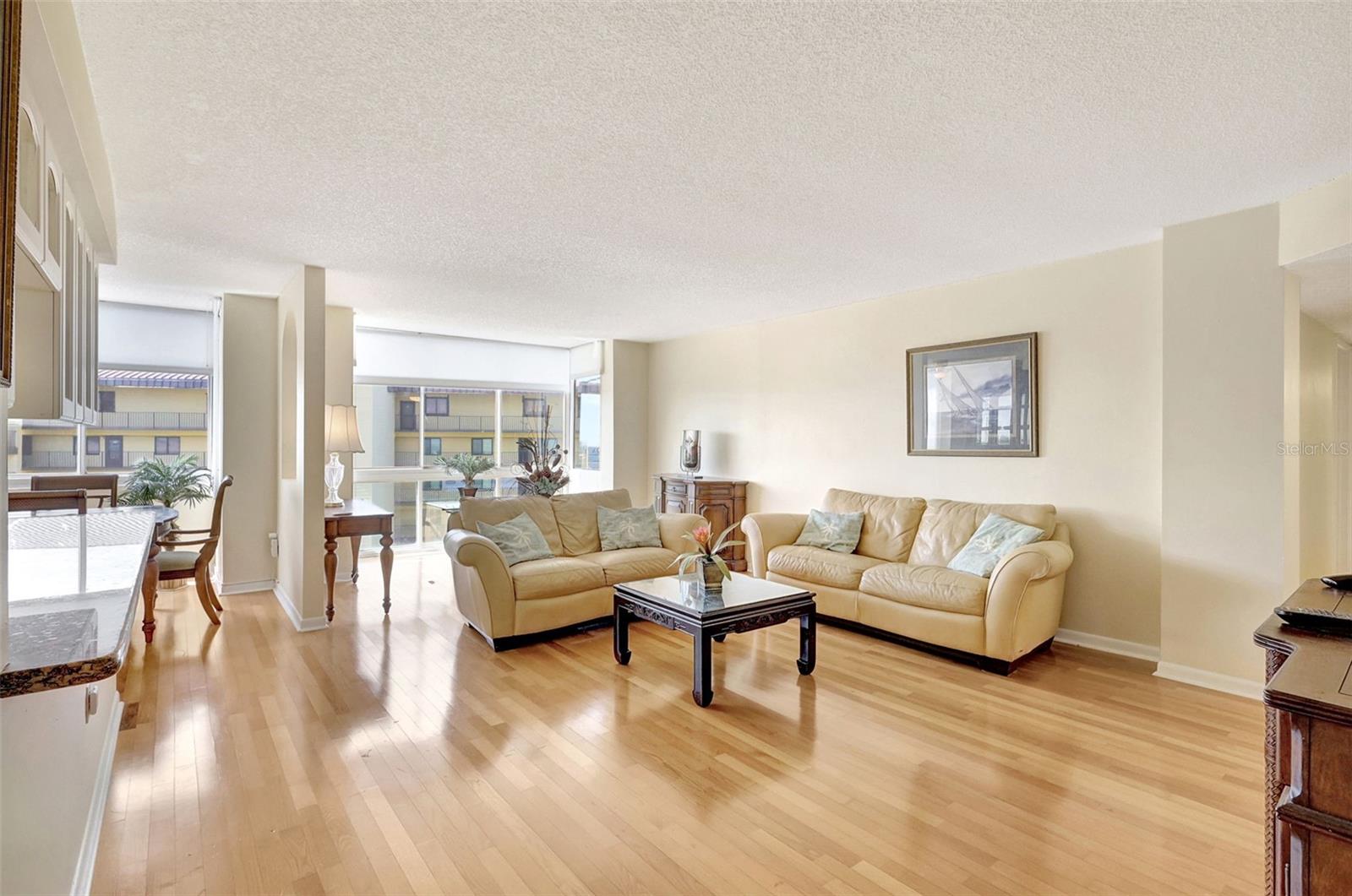660 ISLAND WAY #708, CLEARWATER BEACH, FL — photo 4