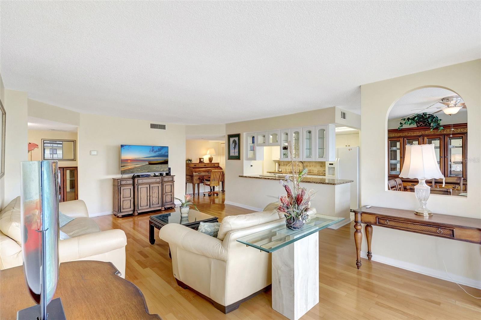 660 ISLAND WAY #708, CLEARWATER BEACH, FL — photo 8