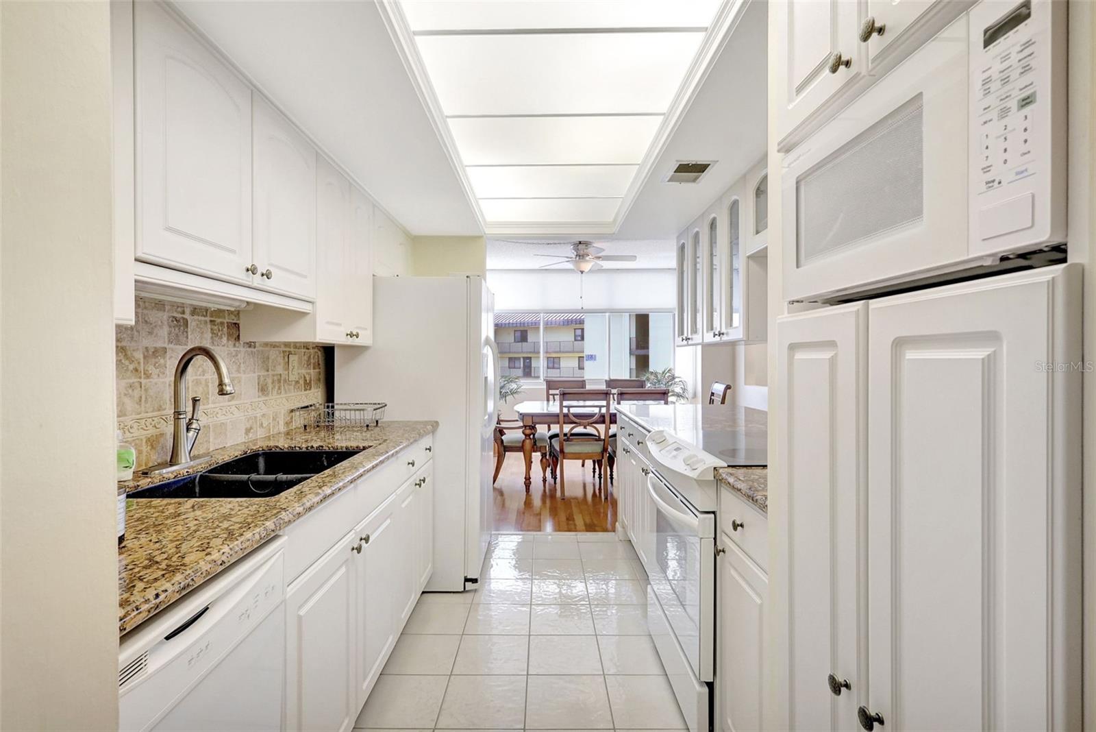 660 ISLAND WAY #708, CLEARWATER BEACH, FL — photo 10