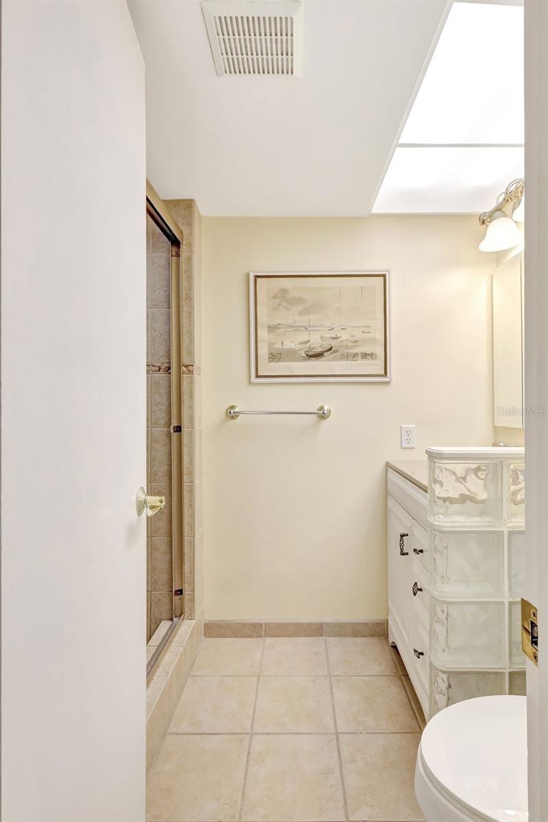 660 ISLAND WAY #708, CLEARWATER BEACH, FL — photo 29