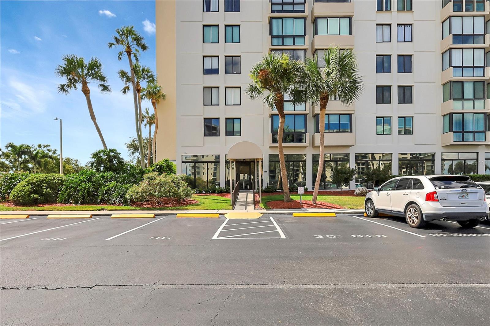 660 ISLAND WAY #708, CLEARWATER BEACH, FL — photo 42