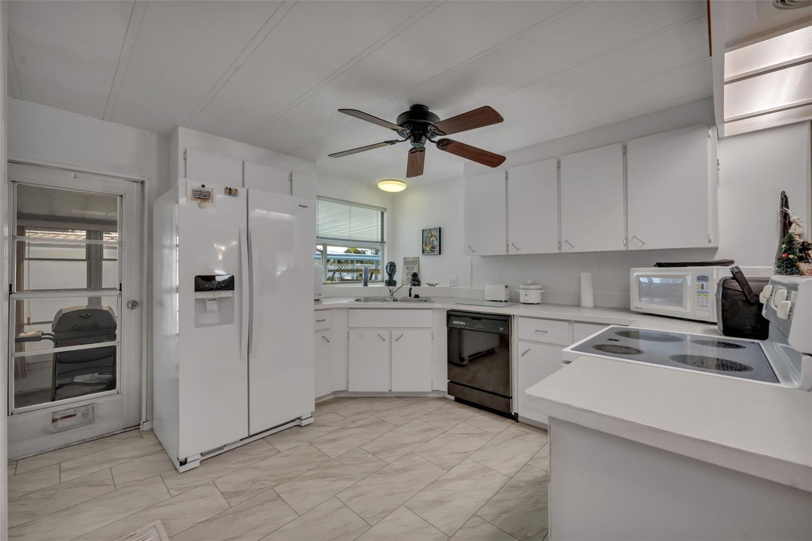 178 PARADISE N, LEESBURG, FL — photo 39