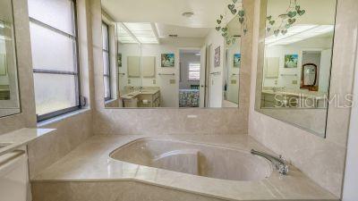 7170 WOOD CREEK DR #40, SARASOTA, FL — photo 19
