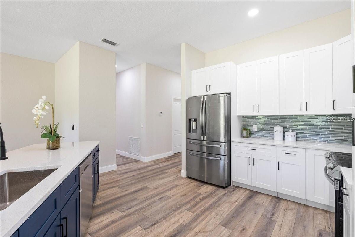 3470 ELIAS CIR, NORTH PORT, FL — photo 15