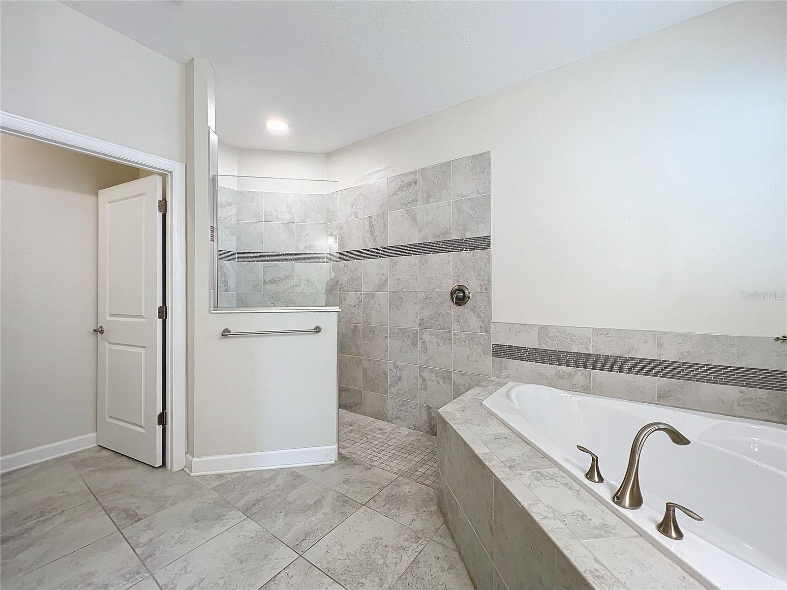 1065 BLACKWOLF RUN RD, DAVENPORT, FL — photo 31