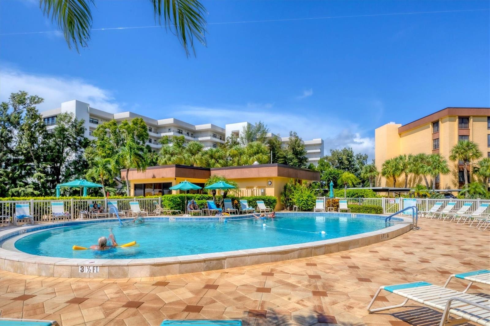 8776 MIDNIGHT PASS RD #C107, SARASOTA, FL — photo 40