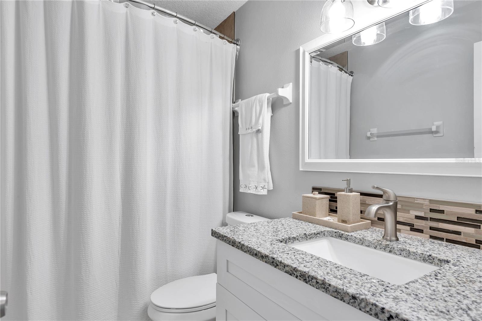 5172 COQUINA KEY DR SE, ST PETERSBURG, FL — photo 51