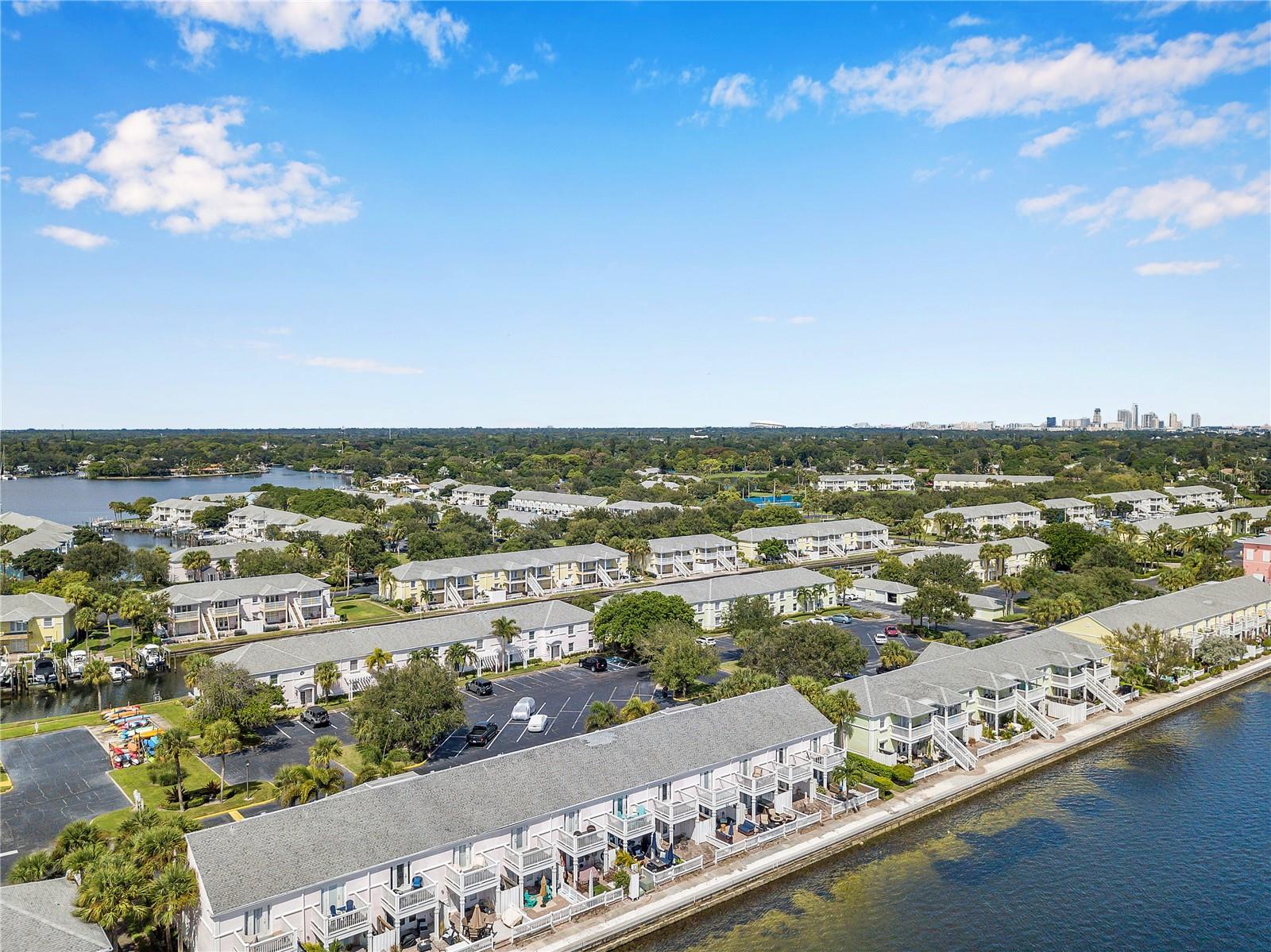 5172 COQUINA KEY DR SE, ST PETERSBURG, FL — photo 80