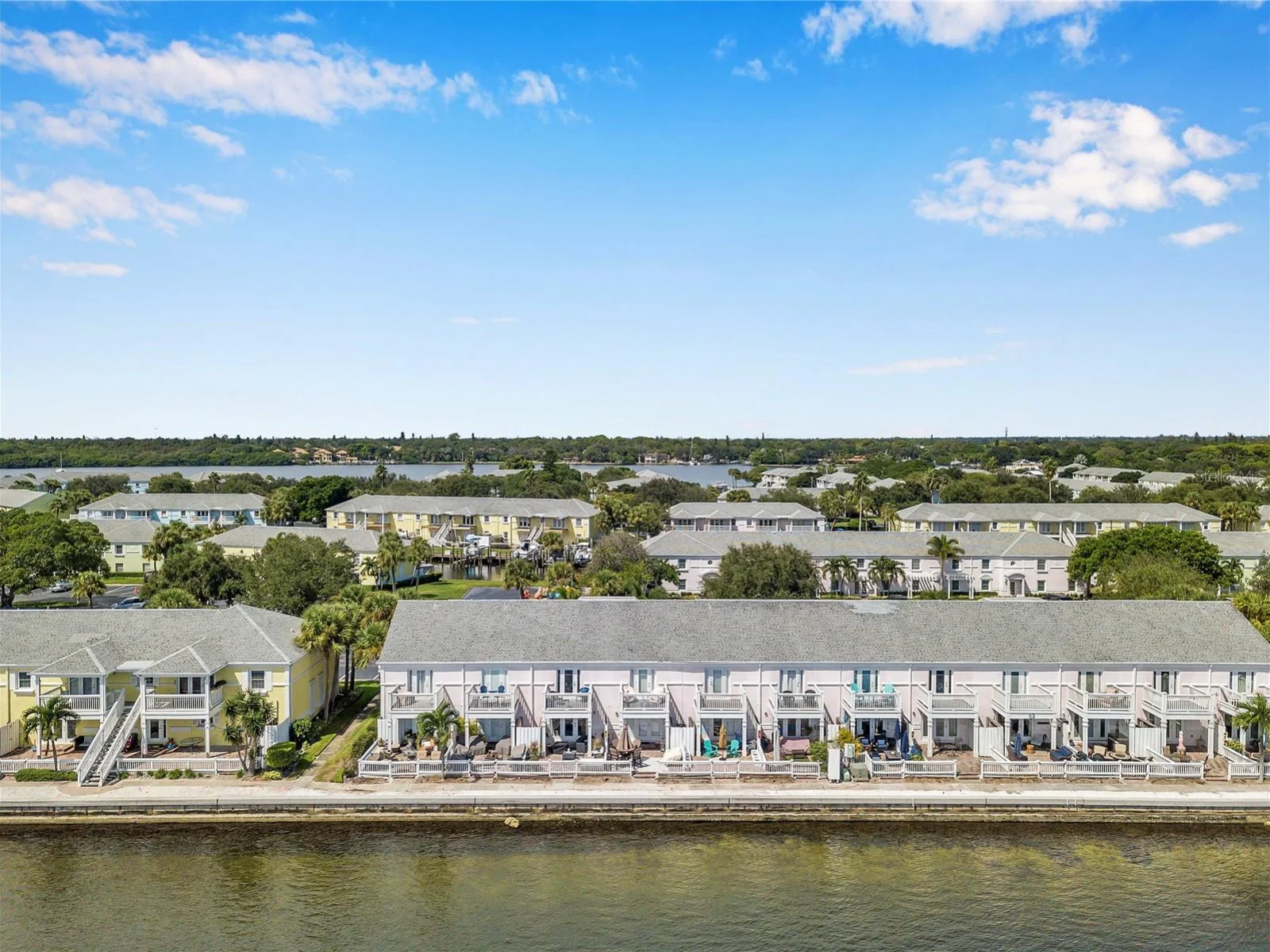 5172 COQUINA KEY DR SE, ST PETERSBURG, FL — photo 81