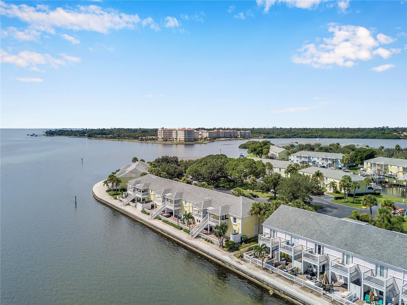5172 COQUINA KEY DR SE, ST PETERSBURG, FL — photo 86