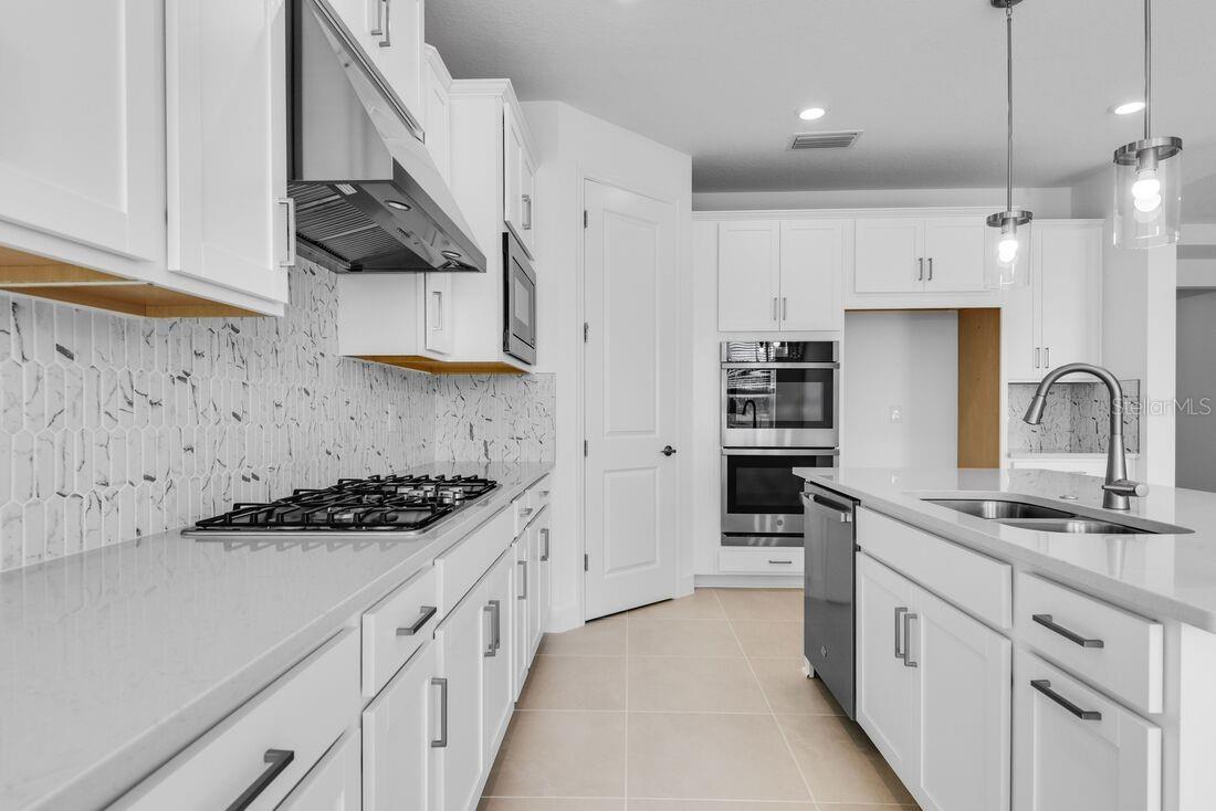672 JUNONIA BLVD, NEW SMYRNA BEACH, FL — photo 2