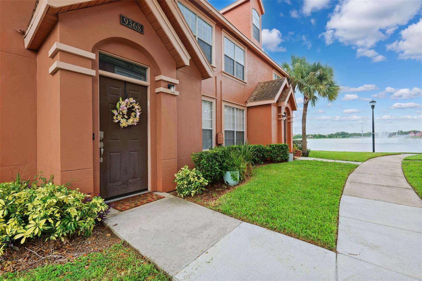 9368 LAKE CHASE ISLAND WAY #9368, TAMPA, FL — photo 2