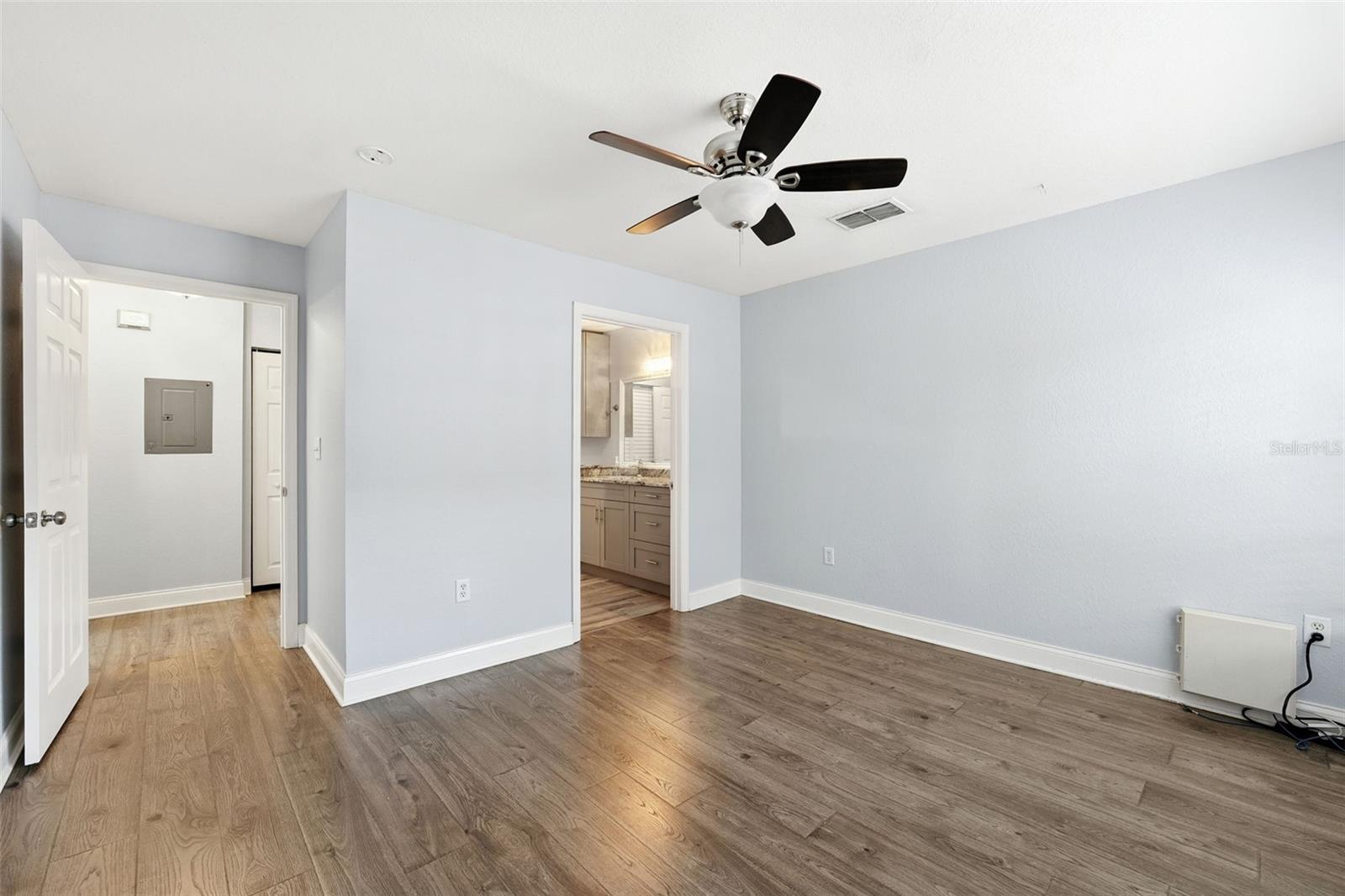 9368 LAKE CHASE ISLAND WAY #9368, TAMPA, FL — photo 12