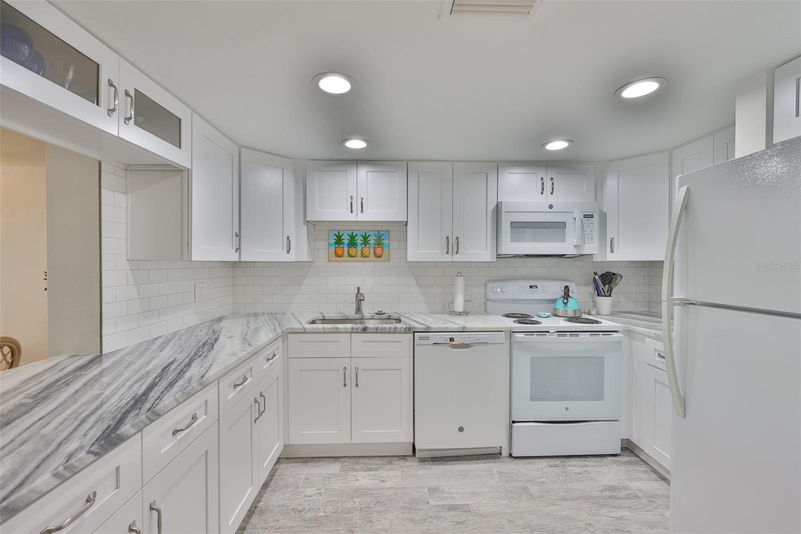 1028 APOLLO BEACH BLVD #8, APOLLO BEACH, FL — photo 7