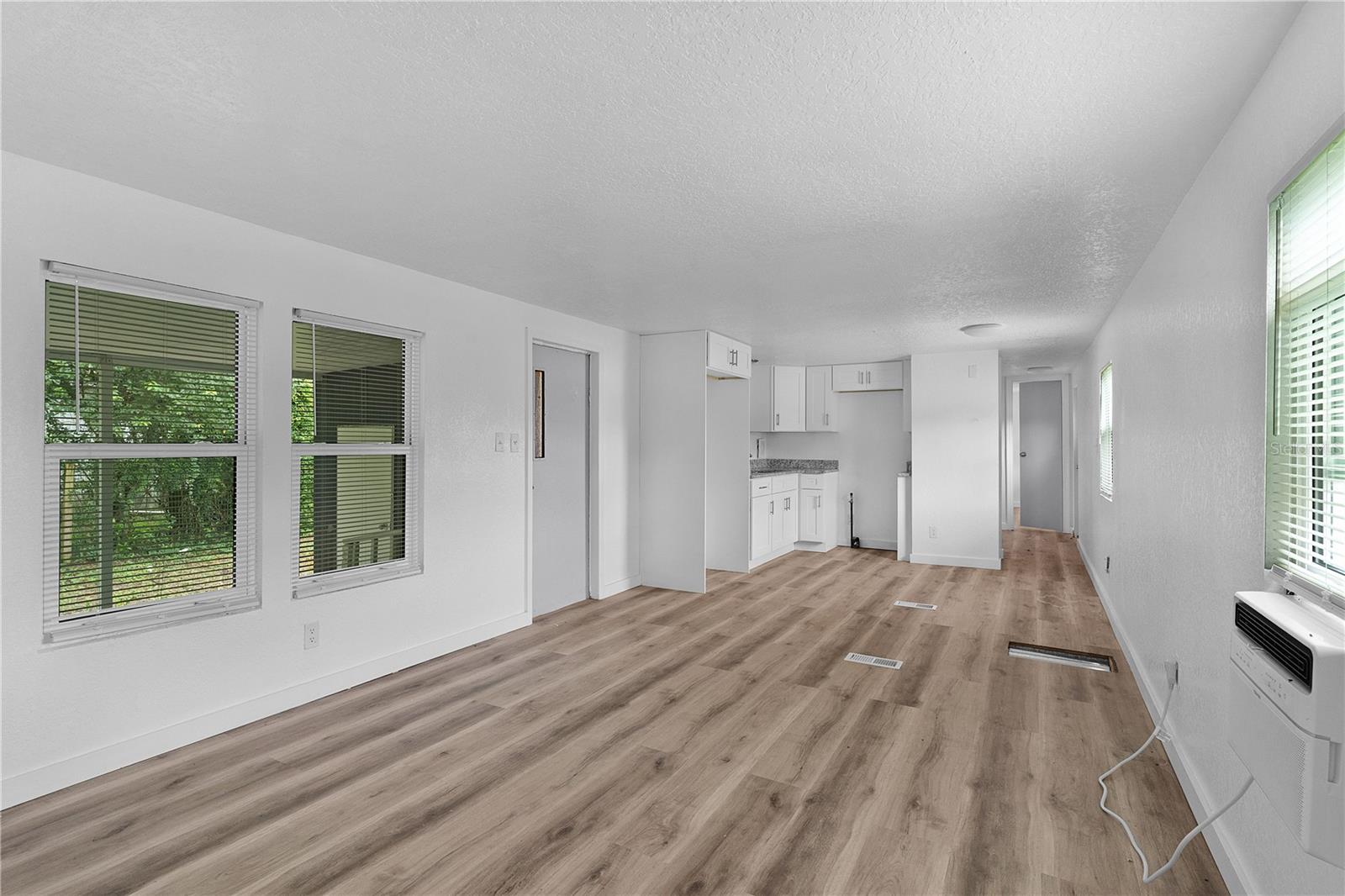 27301 LEMON AVE, OKAHUMPKA, FL — photo 31