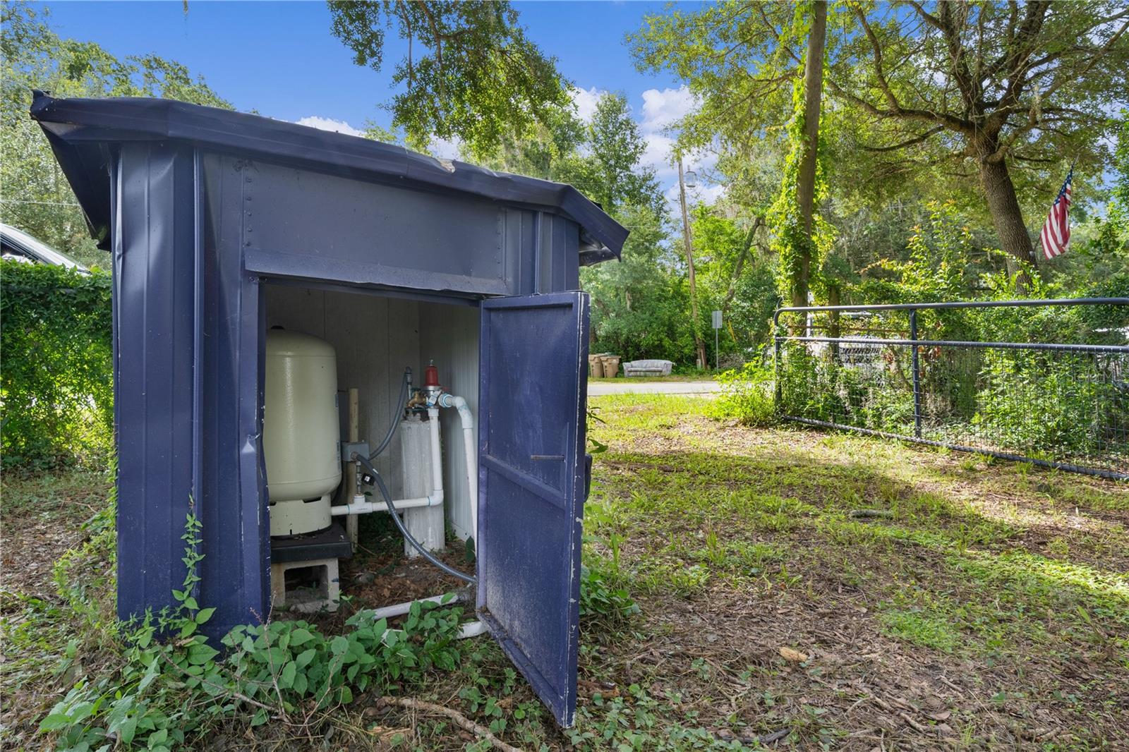 27301 LEMON AVE, OKAHUMPKA, FL — photo 41