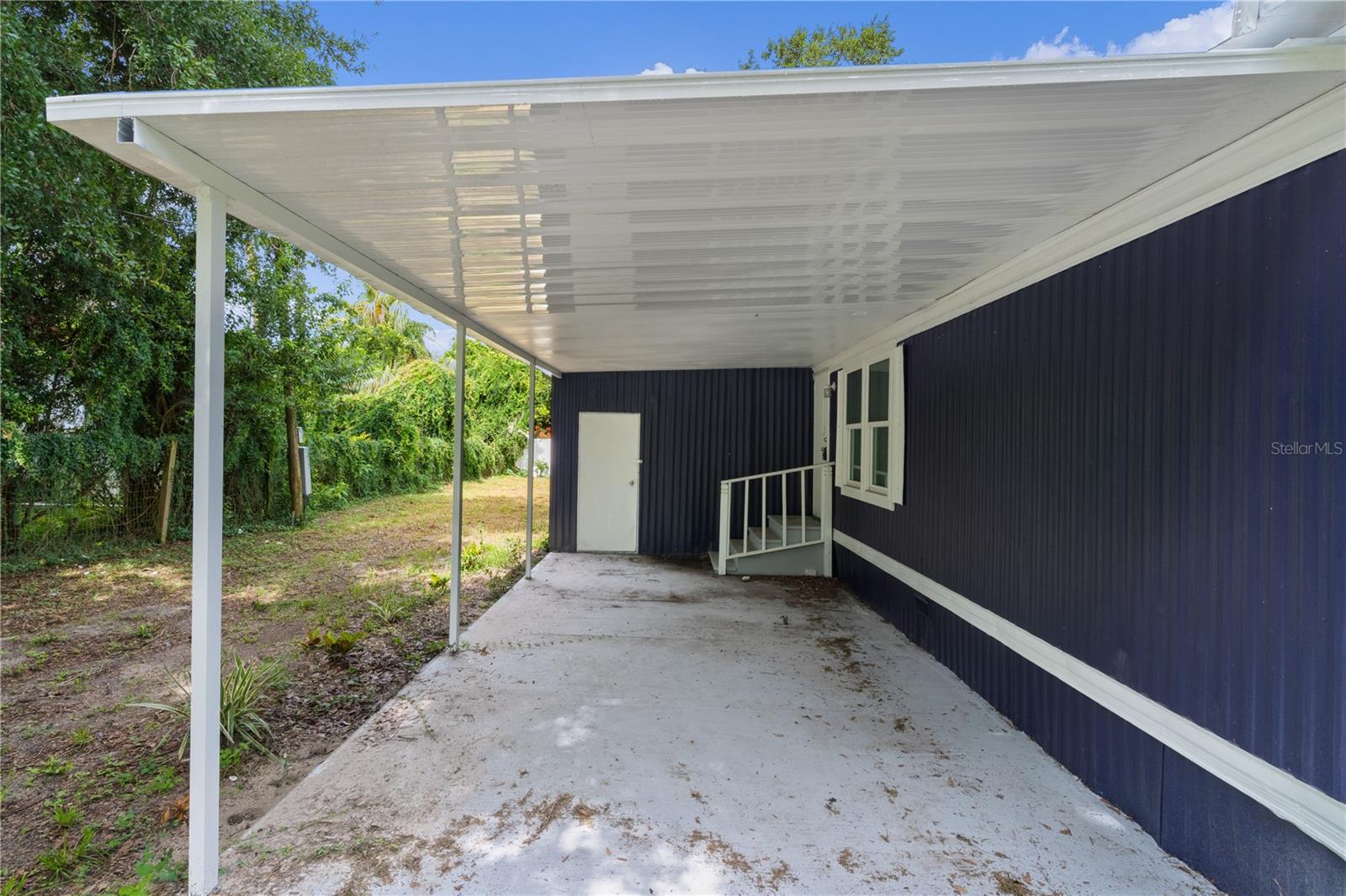 27301 LEMON AVE, OKAHUMPKA, FL — photo 48