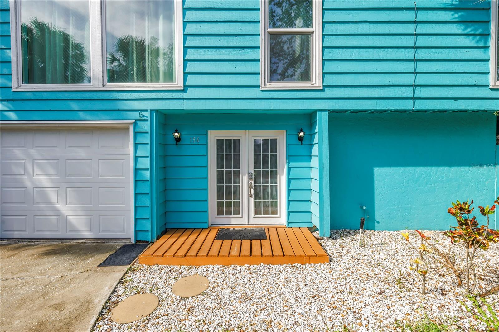 156 SIESTA DR, SARASOTA, FL — photo 3