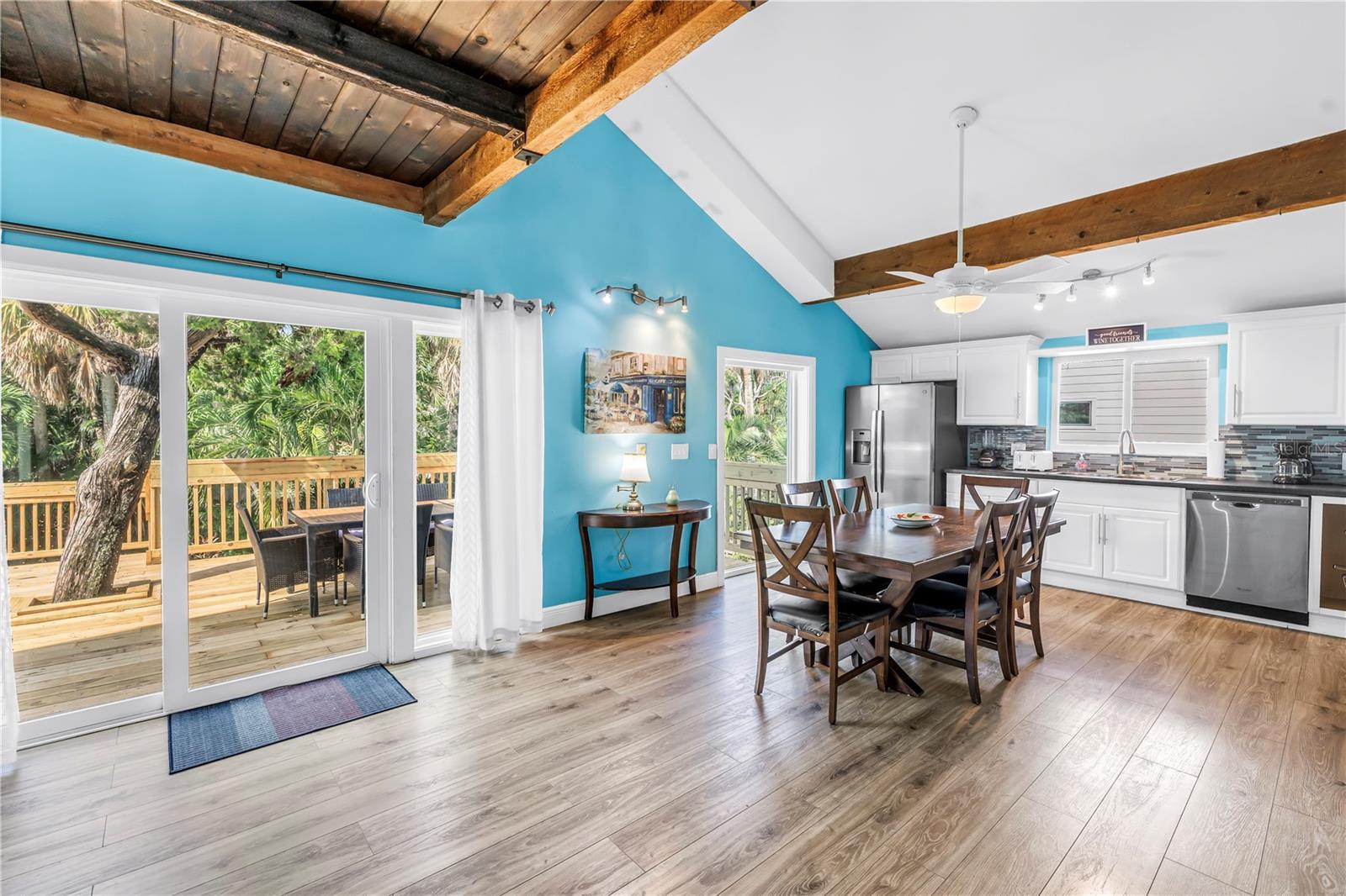 156 SIESTA DR, SARASOTA, FL — photo 18