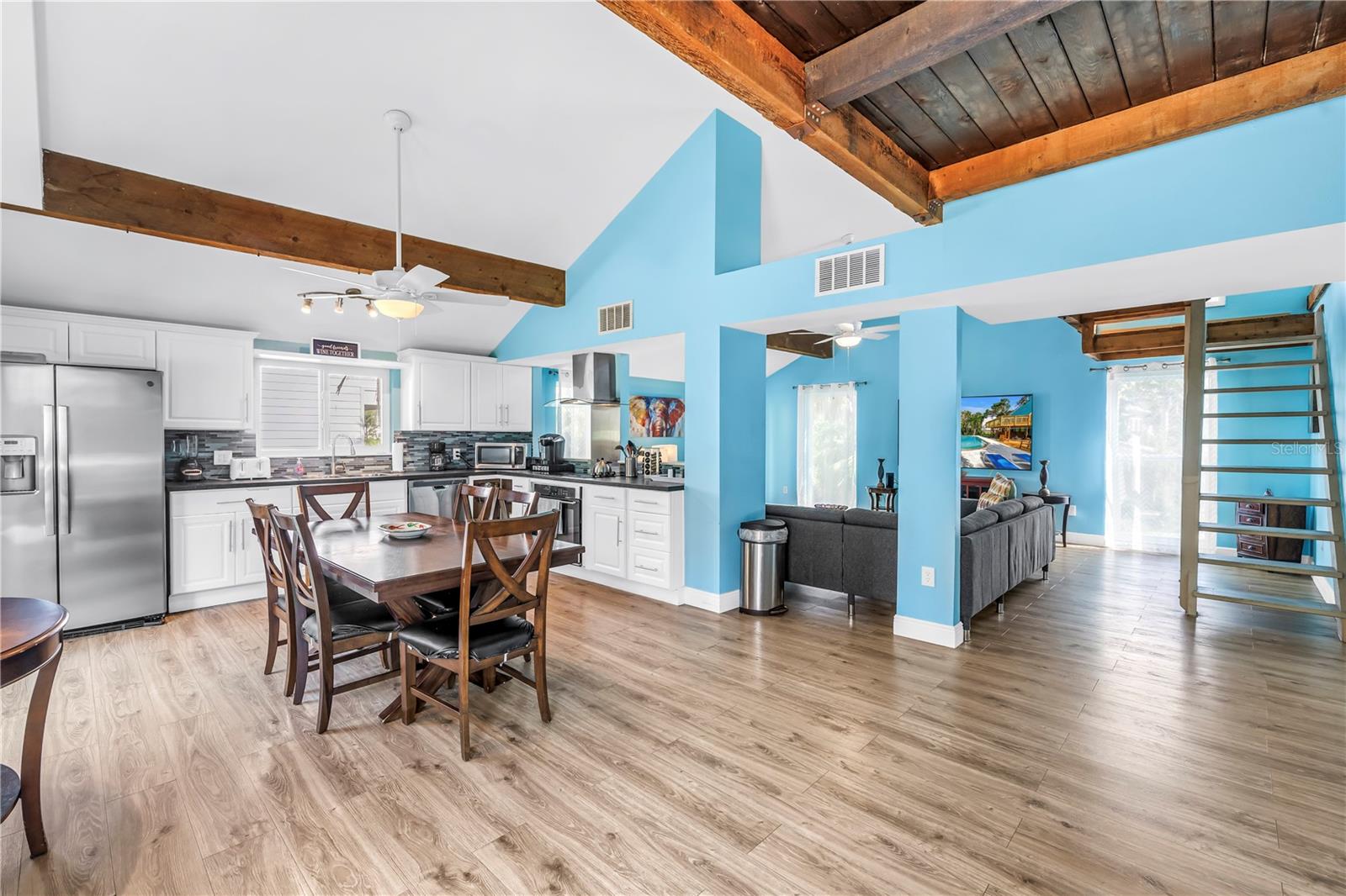 156 SIESTA DR, SARASOTA, FL — photo 19