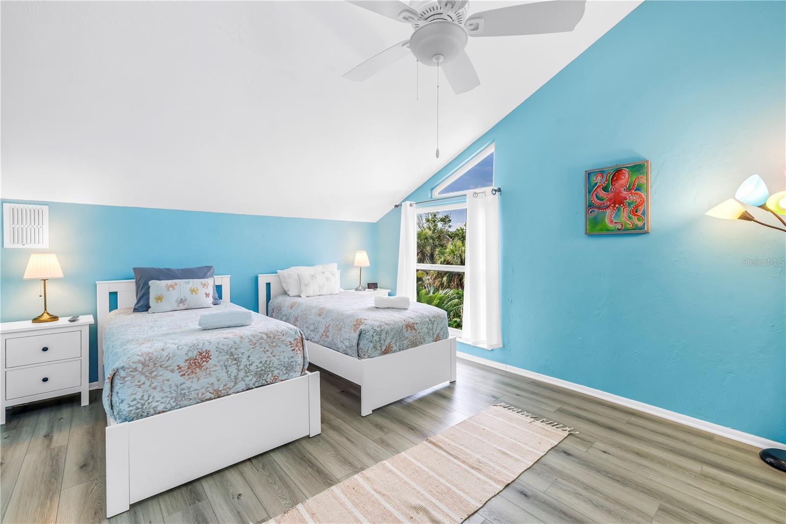 156 SIESTA DR, SARASOTA, FL — photo 42