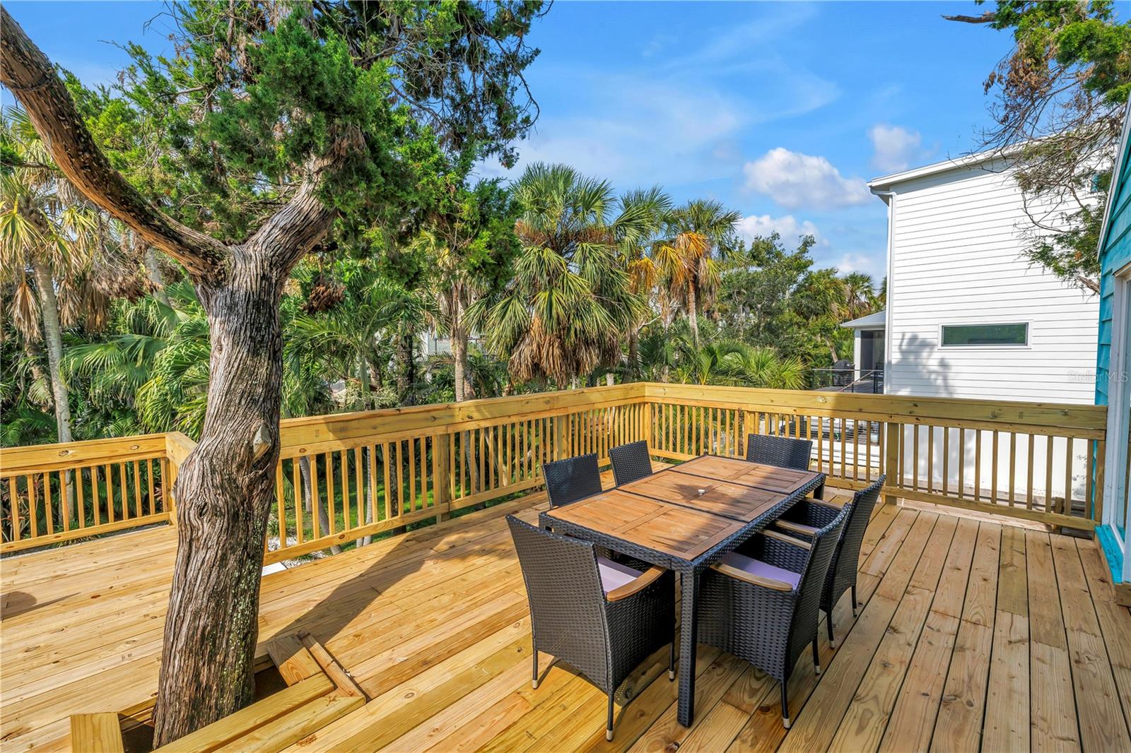 156 SIESTA DR, SARASOTA, FL — photo 49