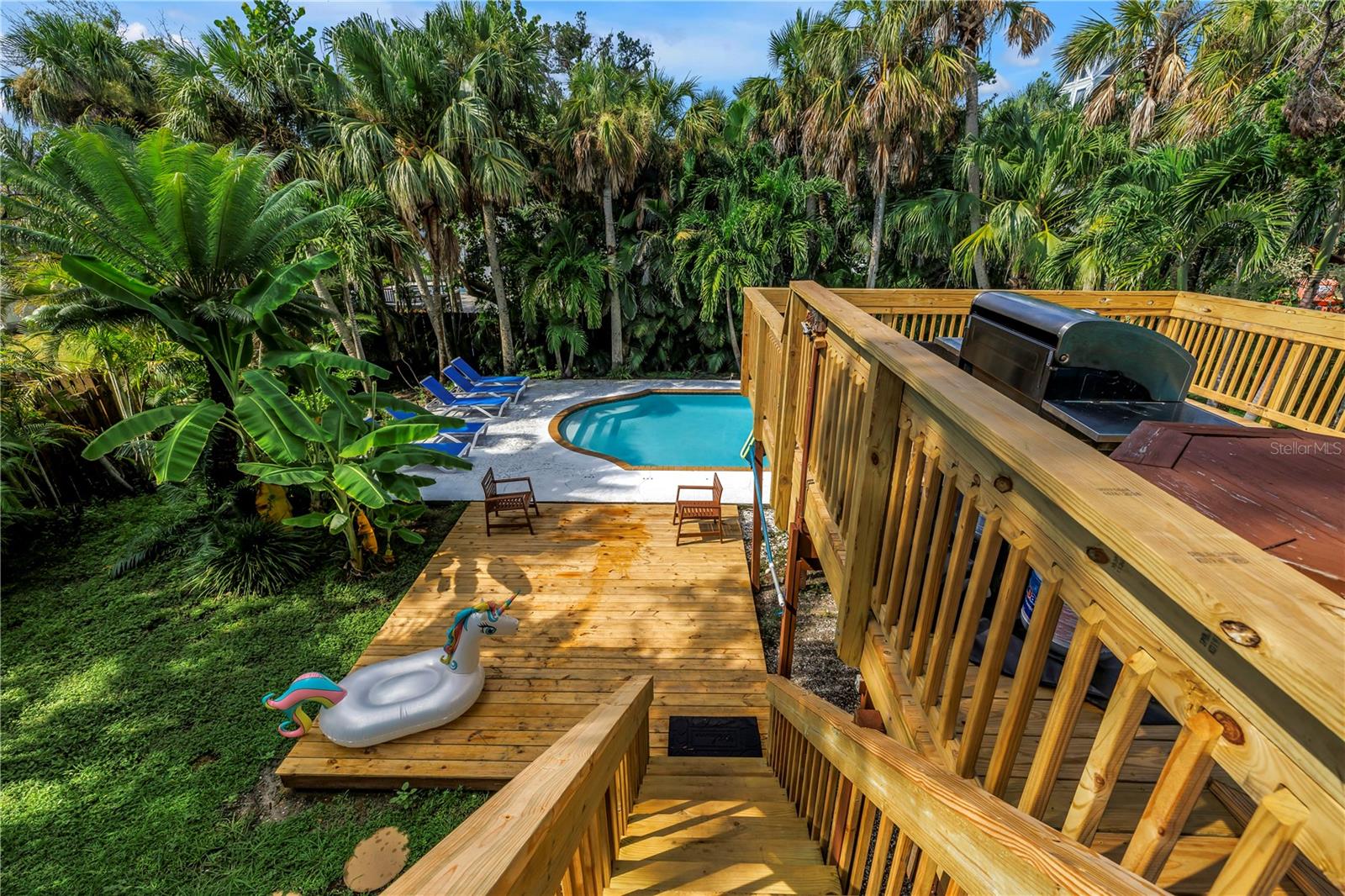 156 SIESTA DR, SARASOTA, FL — photo 58