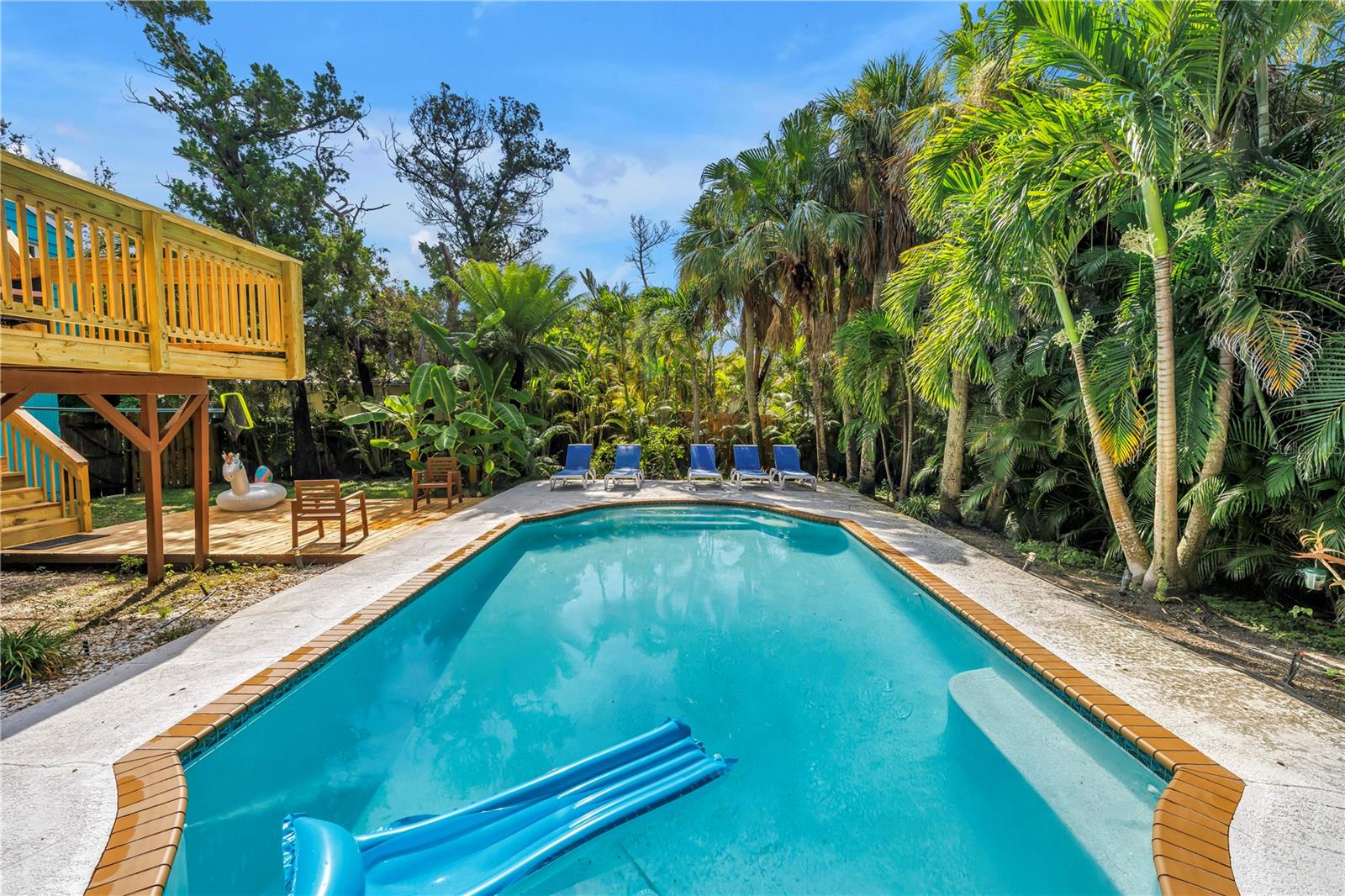 156 SIESTA DR, SARASOTA, FL — photo 61