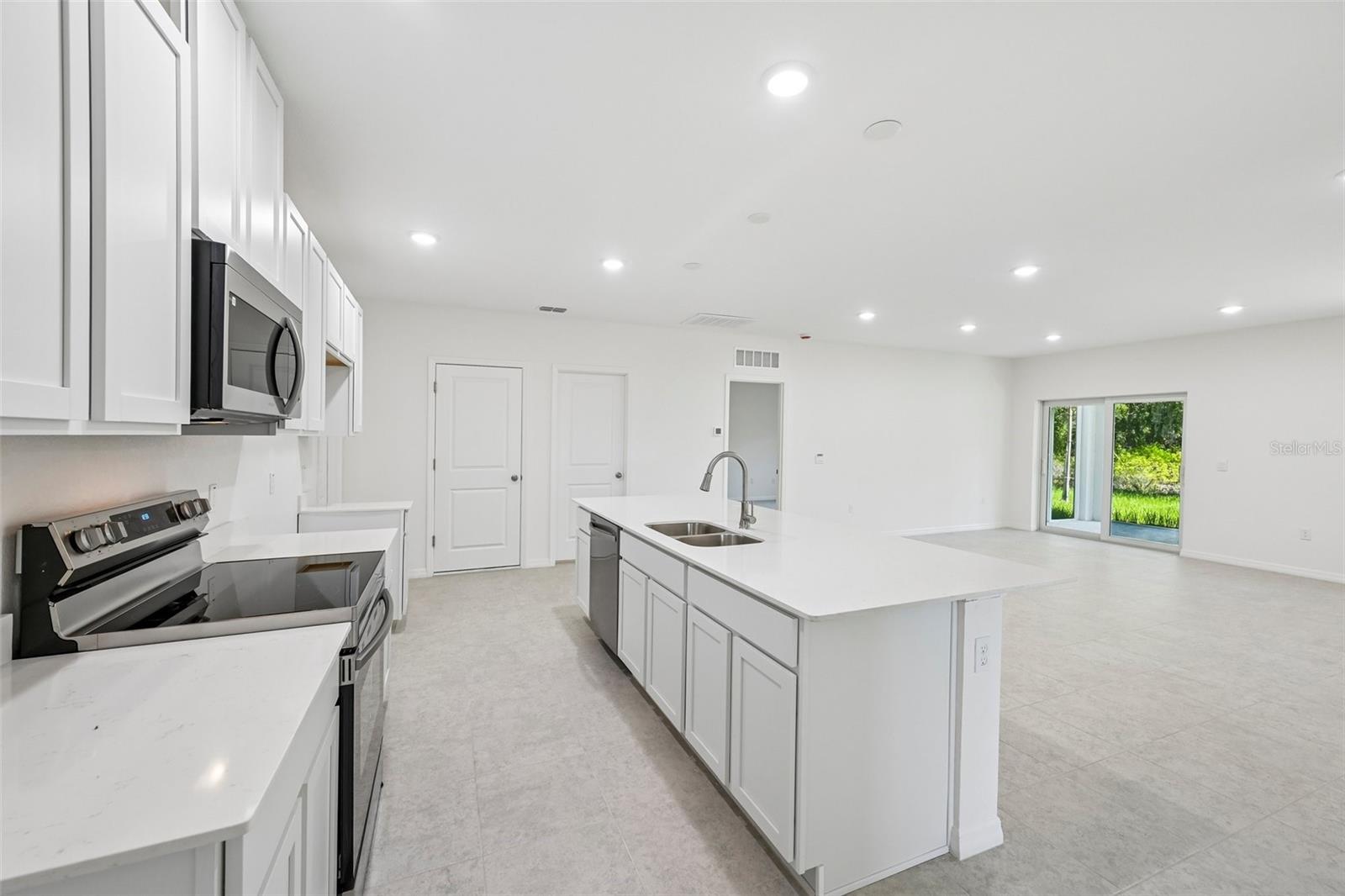 12040 RAMONA AVE, PORT CHARLOTTE, FL — photo 11