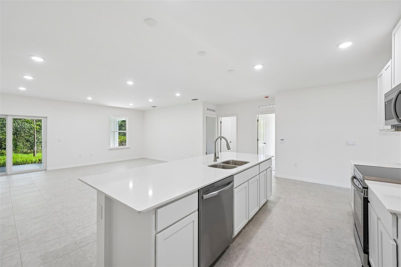 12040 RAMONA AVE, PORT CHARLOTTE, FL — photo 14