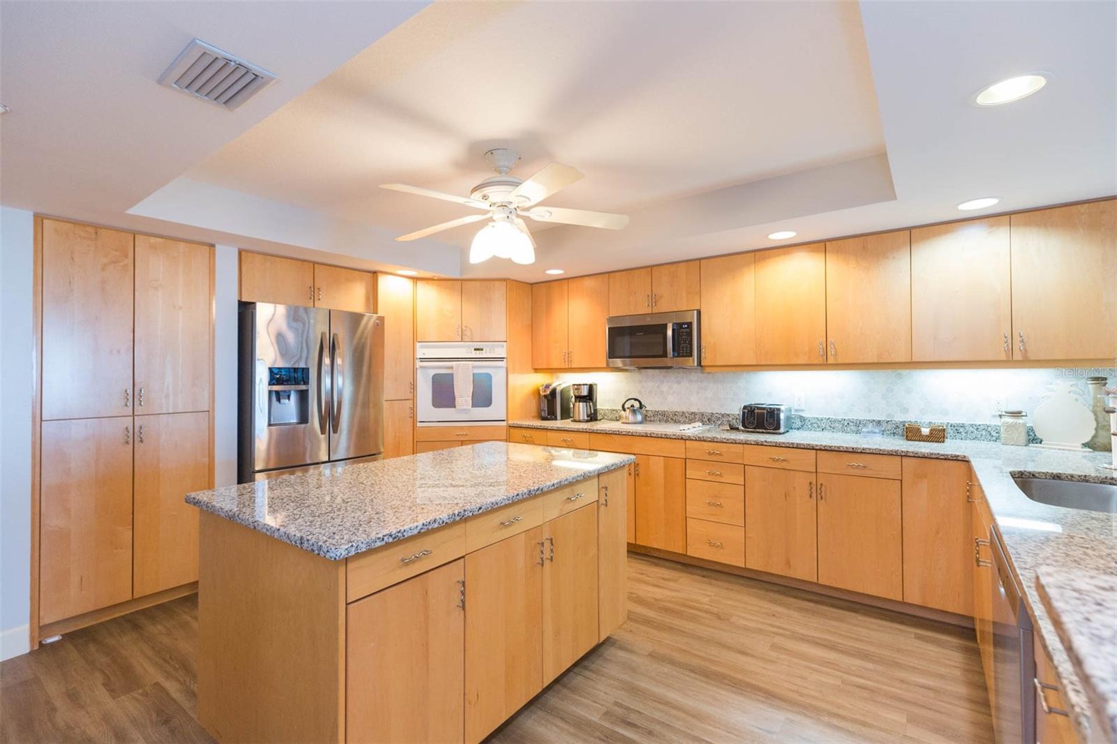 16326 GULF BLVD #109, REDINGTON BEACH, FL — photo 8