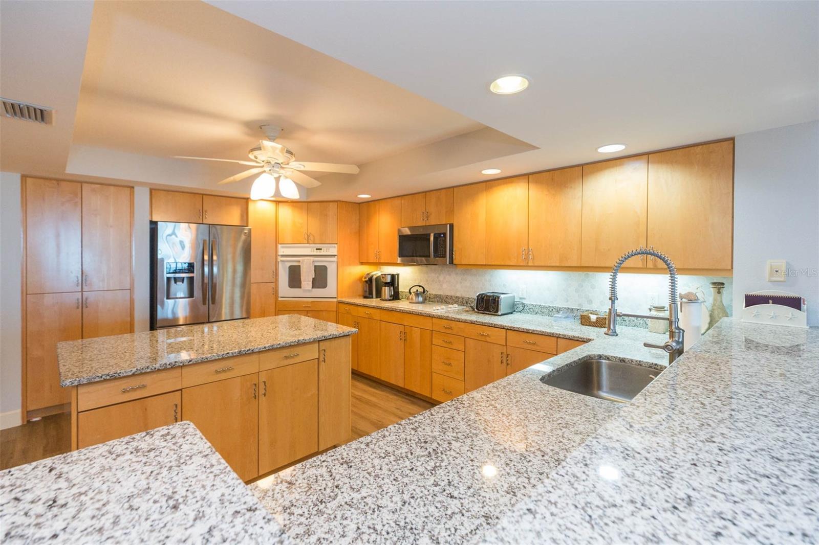 16326 GULF BLVD #109, REDINGTON BEACH, FL — photo 11