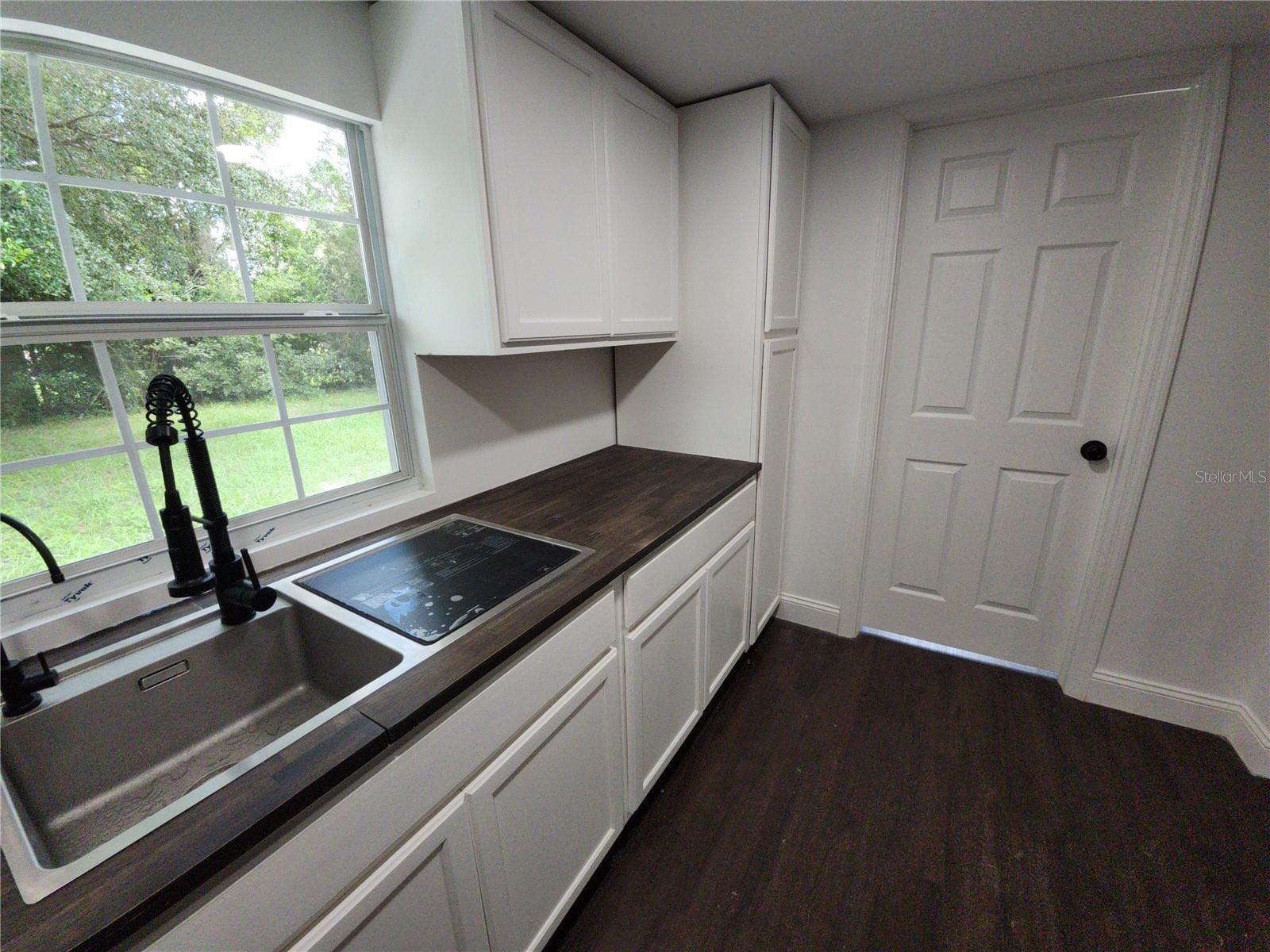 8569 W ADMIRAL BYRD LN, CRYSTAL RIVER, FL — photo 10