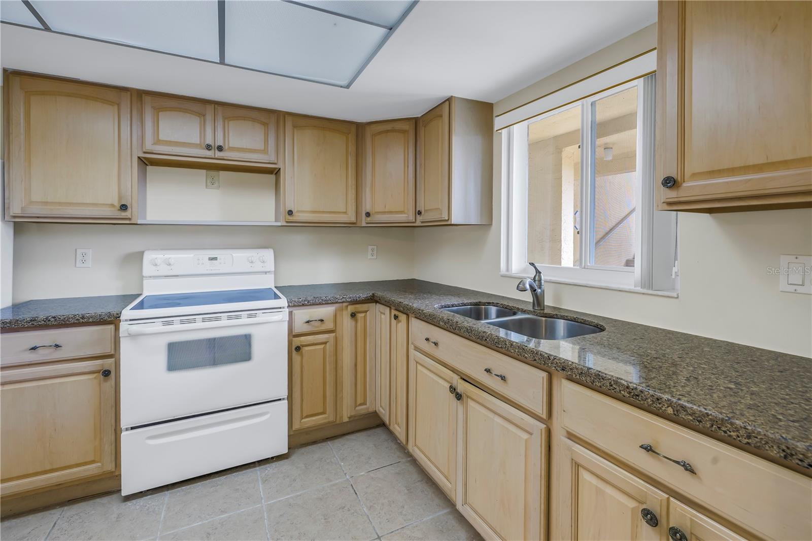 3500 LAKE BAYSHORE DR #K101, BRADENTON, FL — photo 8