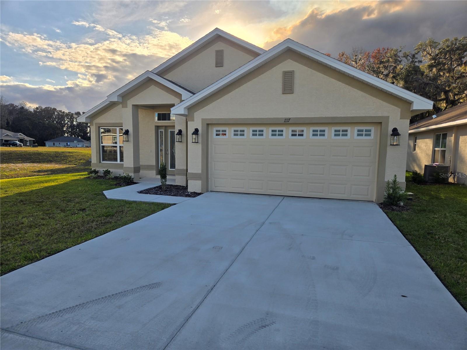 1117 HERON POINT DR, INVERNESS, FL