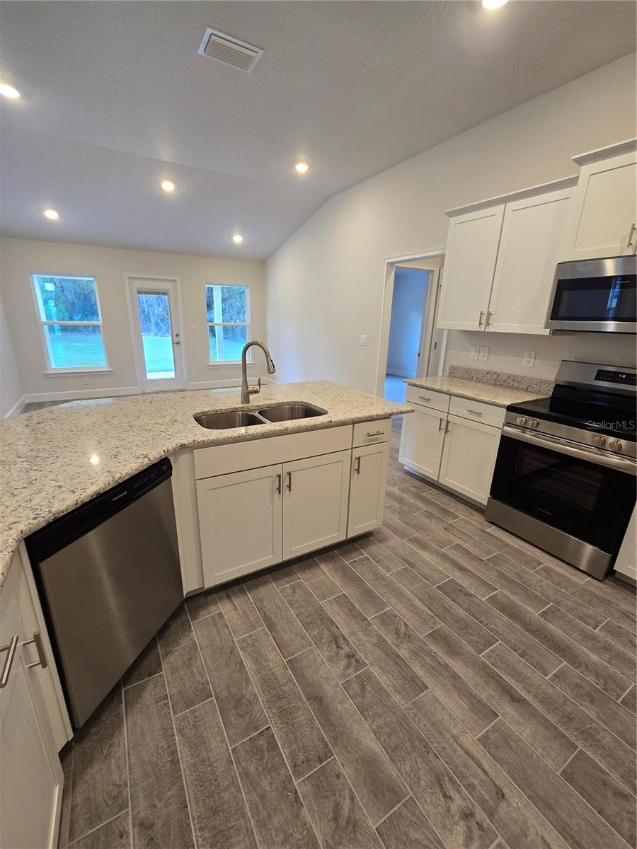 1117 HERON POINT DR, INVERNESS, FL — photo 11
