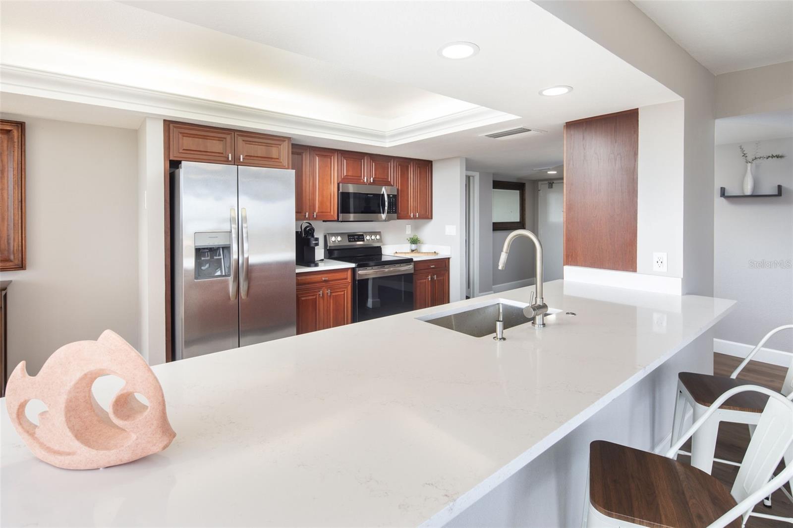 7650 BAYSHORE DR #606, TREASURE ISLAND, FL — photo 4
