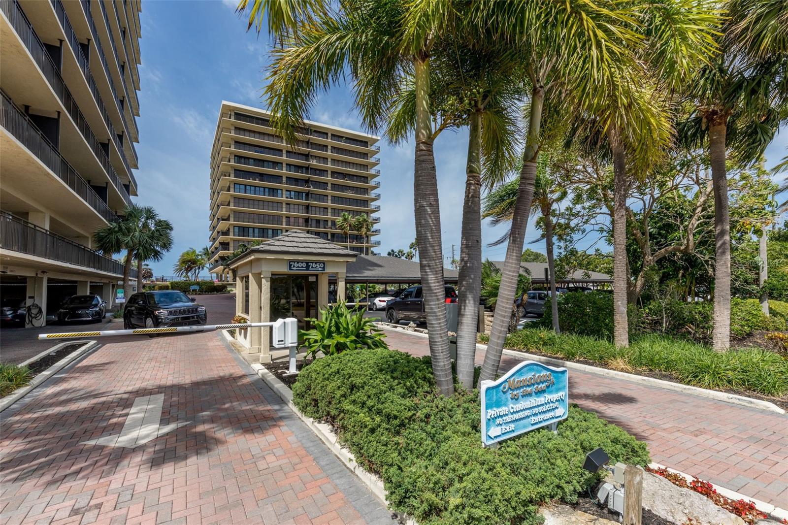 7650 BAYSHORE DR #606, TREASURE ISLAND, FL — photo 29