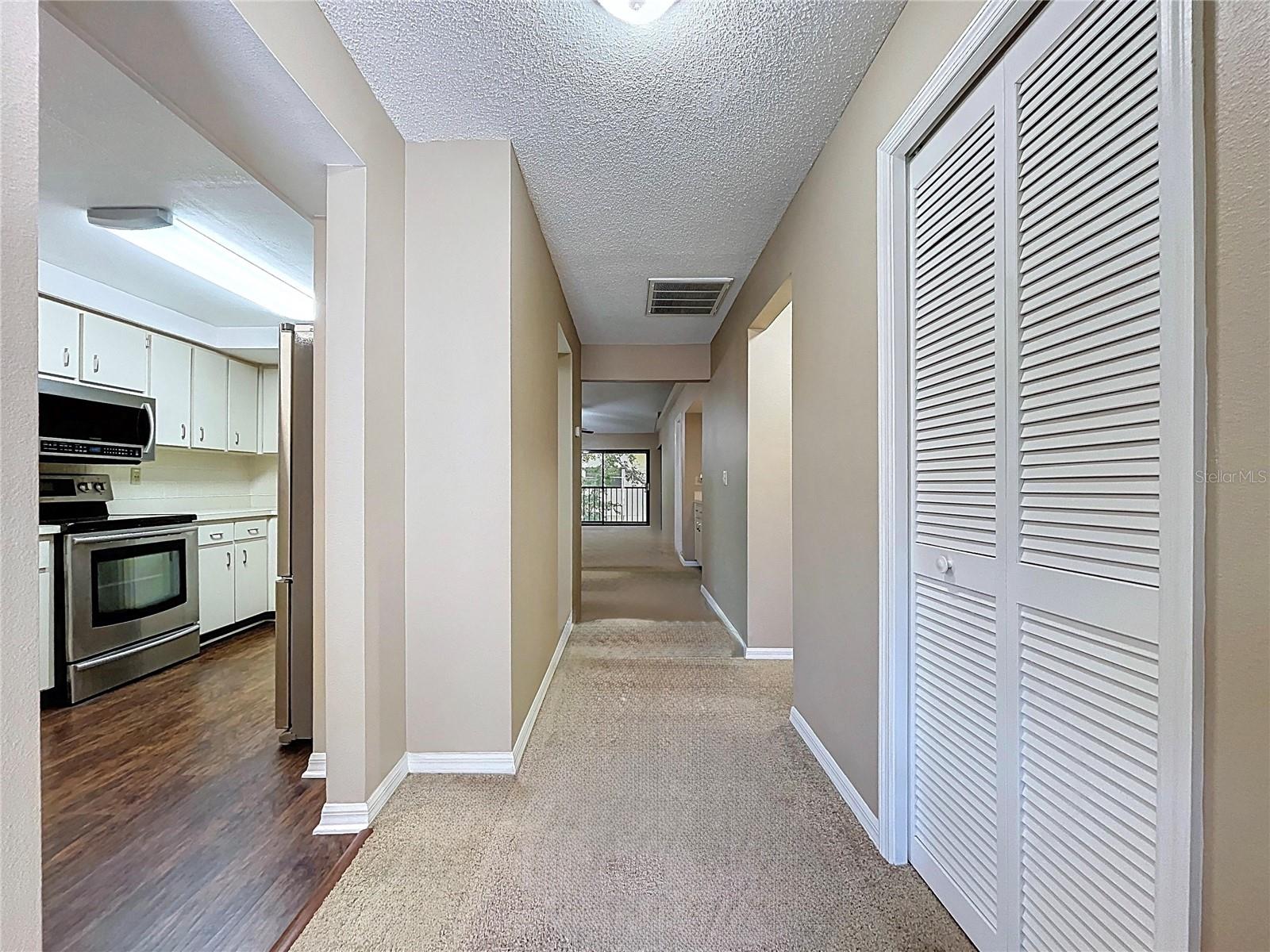 2020 LAKEVIEW DR #203, CLEARWATER, FL — photo 13